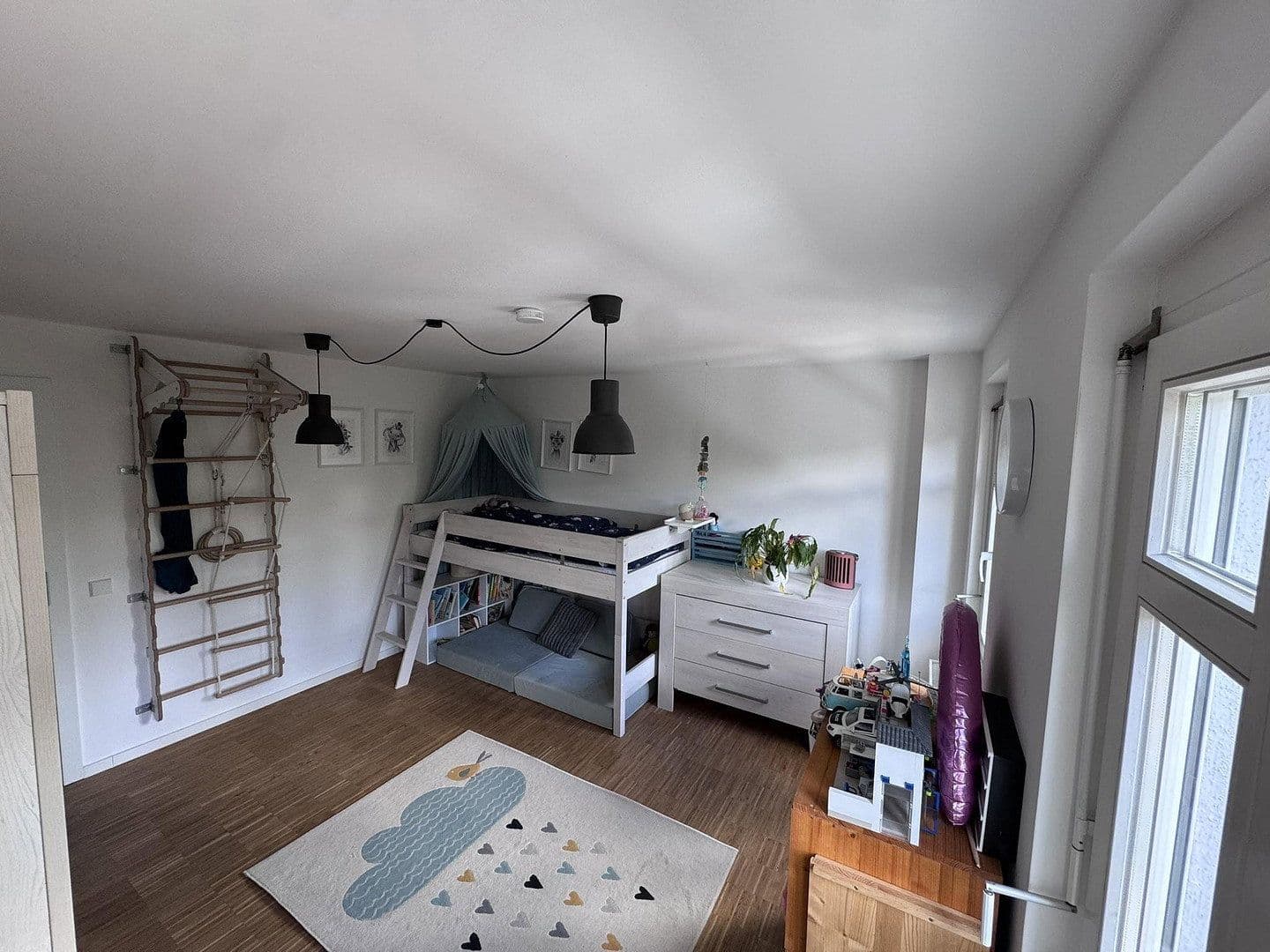 Predaj bytu 3-izbový 93 m², Stuttgart, Bádensko-Wurttembersko Predaj bytu 3-izbový 93 m², Stuttgart, Bádensko-Wurttembersko