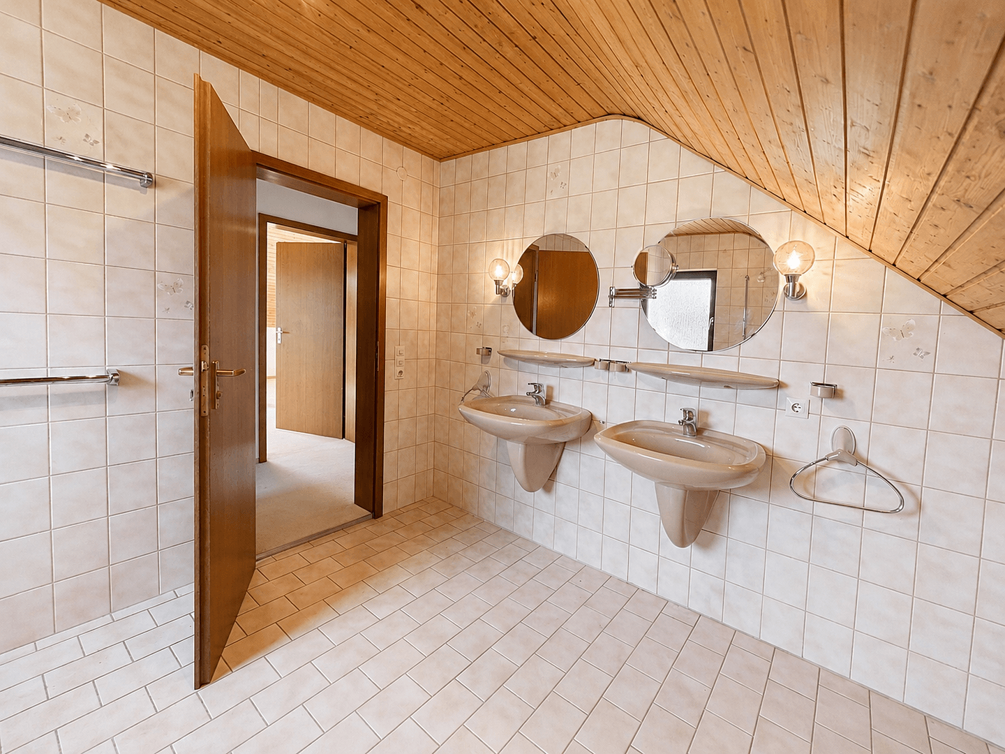 Predaj domu 207 m², pozemok 700 m², Staufenstraße 3, Vellberg, Bádensko-Wurttembersko Predaj domu 207 m², pozemok 700 m², Staufenstraße 3, Vellberg, Bádensko-Wurttembersko