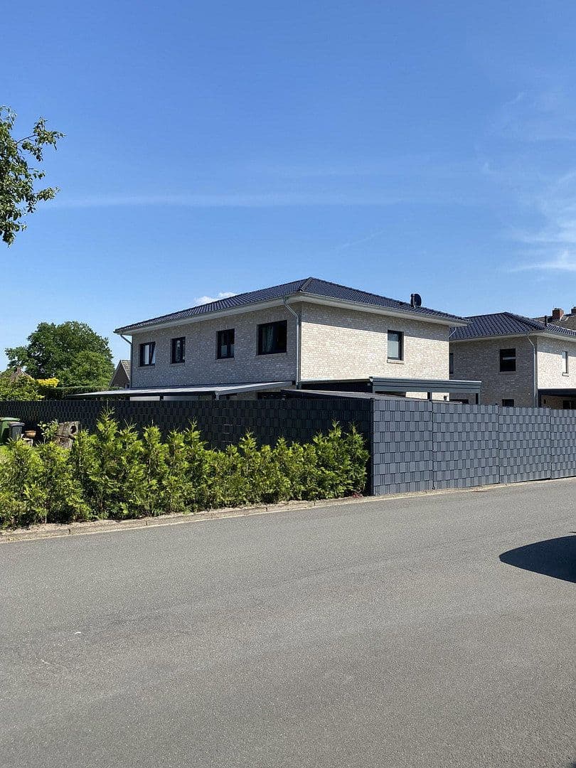 Predaj domu 100 m², pozemok 333 m², Ganderkesee, Dolné Sasko Predaj domu 100 m², pozemok 333 m², Ganderkesee, Dolné Sasko