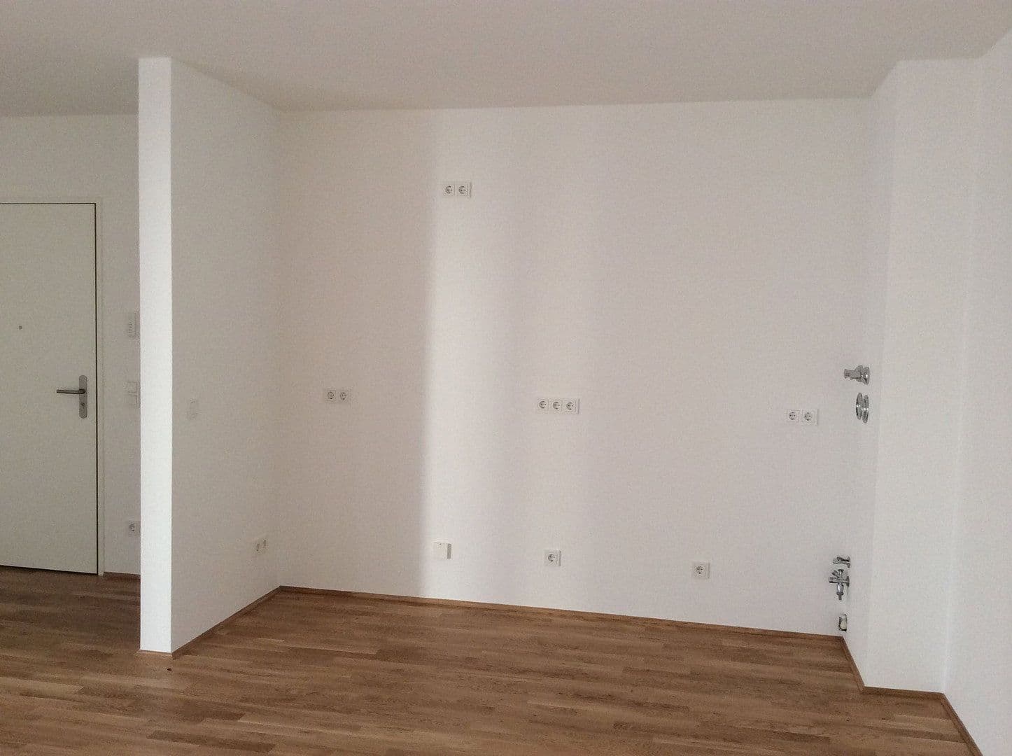 Prenájom bytu 3-izbový 78 m², München, Bavorsko Prenájom bytu 3-izbový 78 m², München, Bavorsko