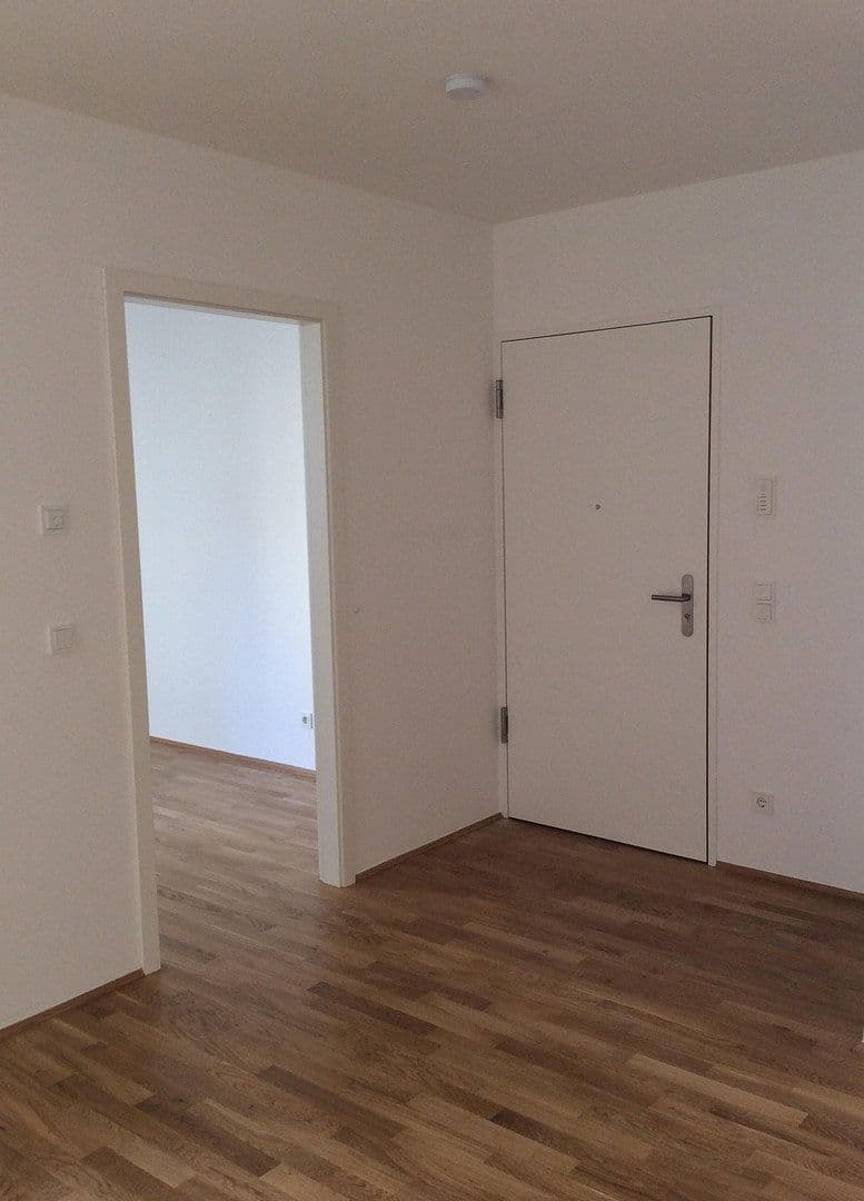 Prenájom bytu 3-izbový 78 m², München, Bavorsko Prenájom bytu 3-izbový 78 m², München, Bavorsko