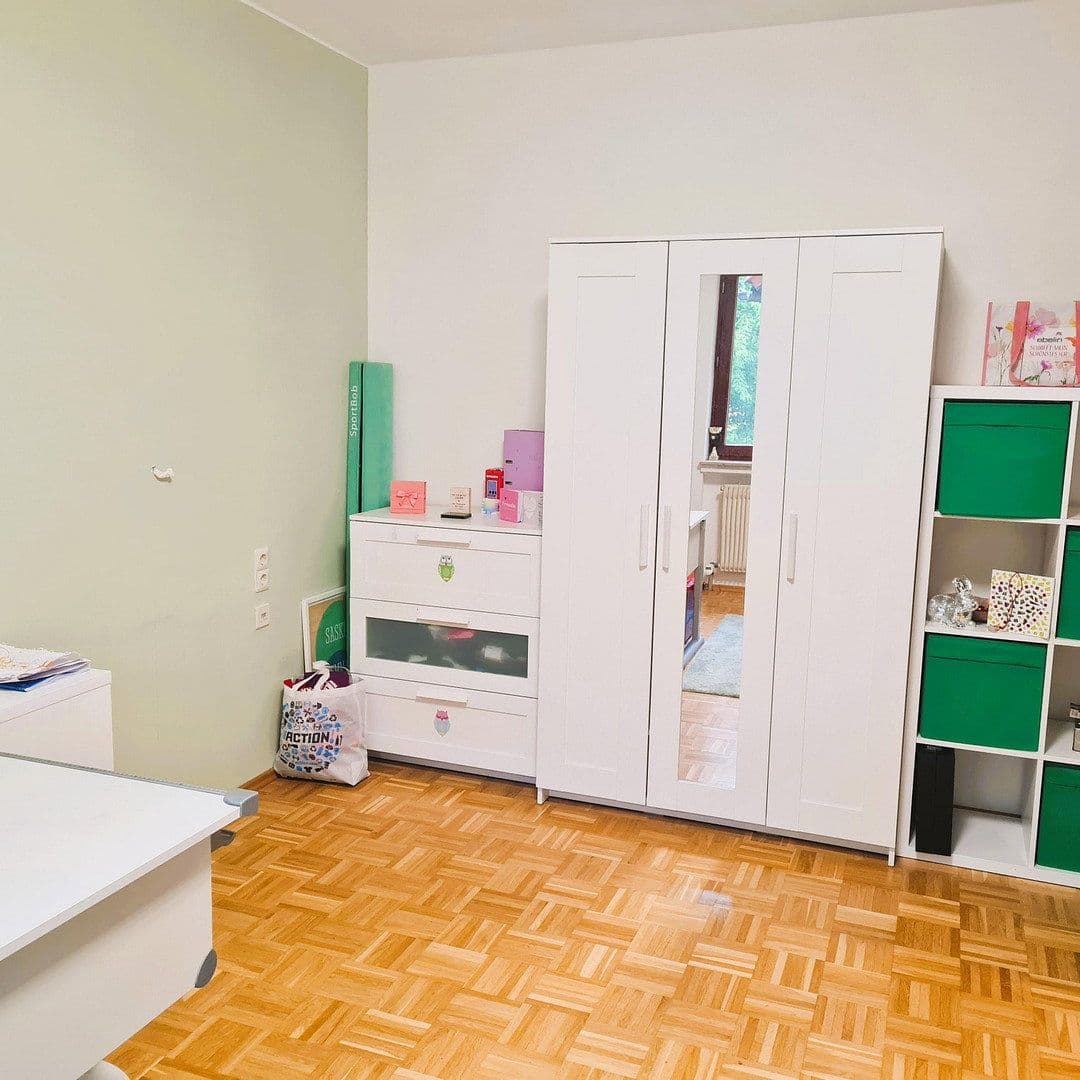Prenájom bytu 4-izbový 120 m², Alzenau, Bavorsko Prenájom bytu 4-izbový 120 m², Alzenau, Bavorsko