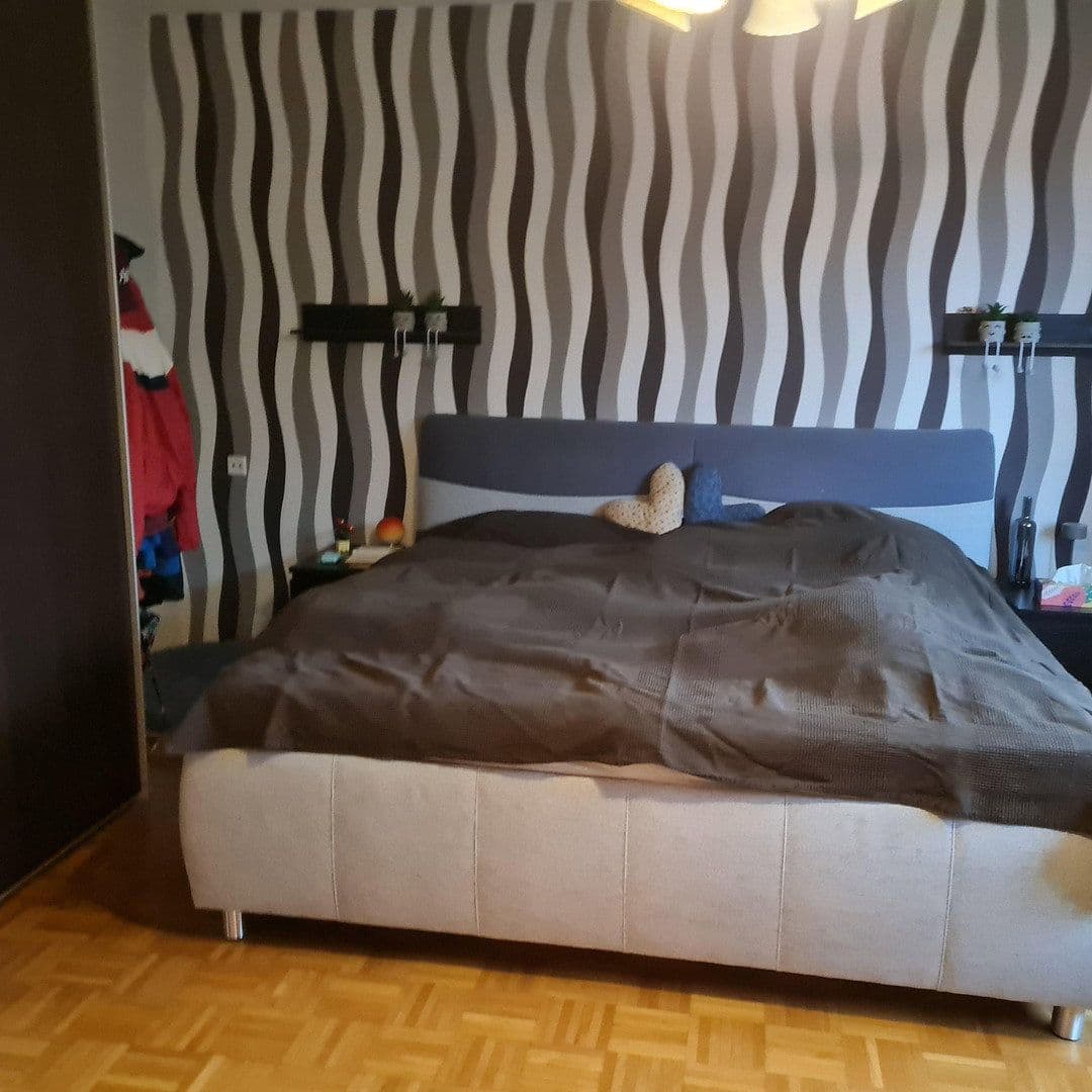 Prenájom bytu 4-izbový 120 m², Alzenau, Bavorsko Prenájom bytu 4-izbový 120 m², Alzenau, Bavorsko