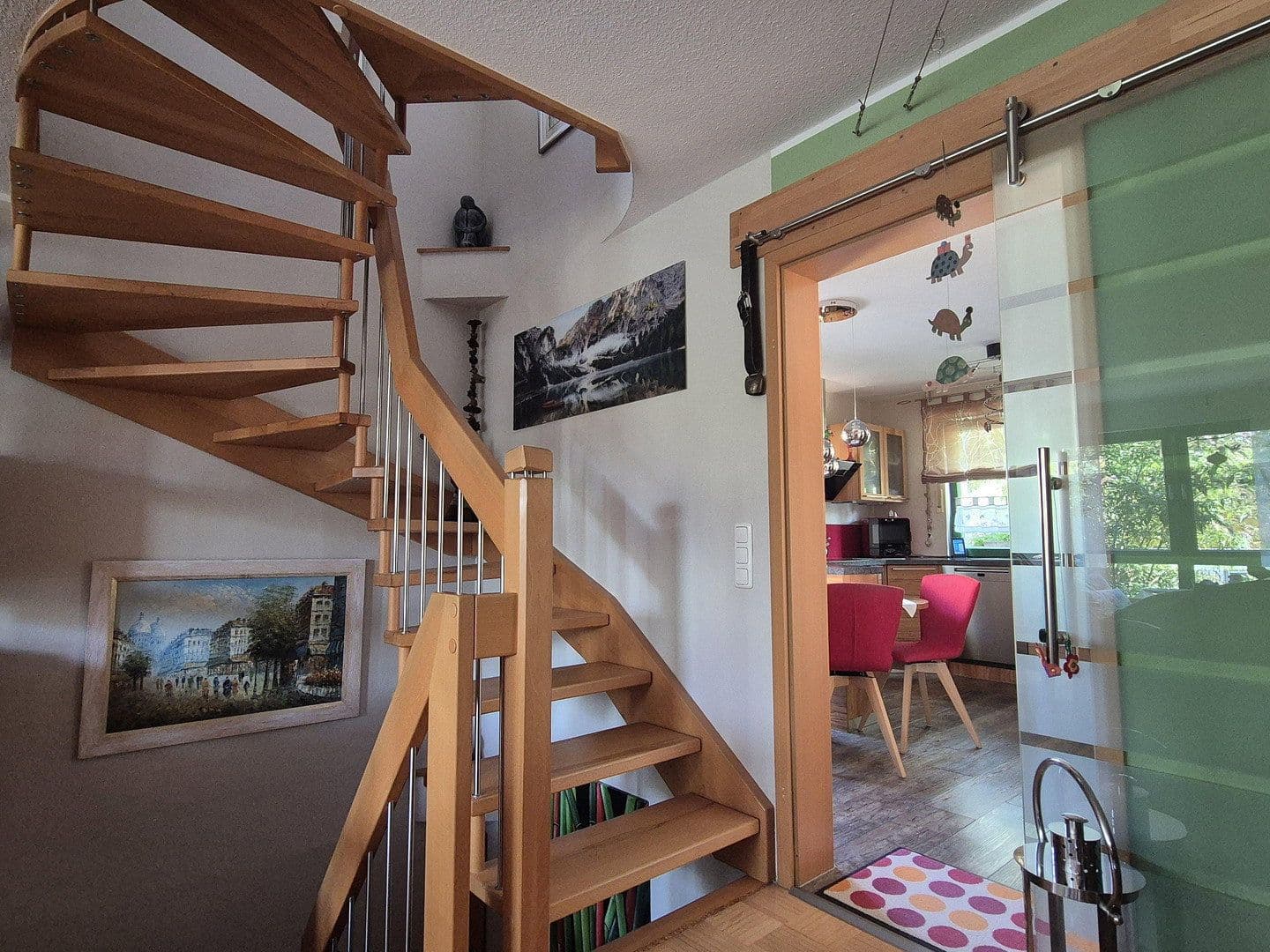 Predaj domu 131 m², pozemok 236 m², Leverkusen, Severné Porýnie - Westfálsko Predaj domu 131 m², pozemok 236 m², Leverkusen, Severné Porýnie - Westfálsko