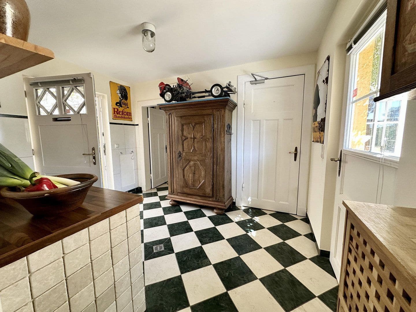 Predaj domu 280 m², pozemok 3.500 m², Kiel, Šlezvicko-Holštajnsko Predaj domu 280 m², pozemok 3.500 m², Kiel, Šlezvicko-Holštajnsko