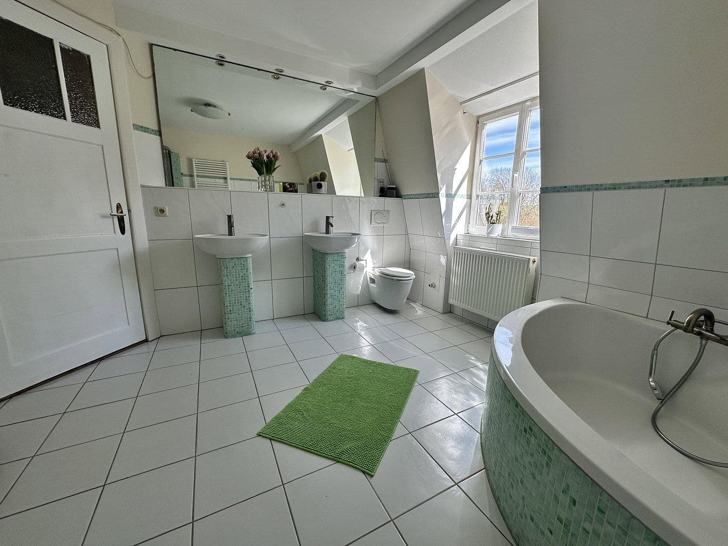 Predaj domu 280 m², pozemok 3.500 m², Kiel, Šlezvicko-Holštajnsko Predaj domu 280 m², pozemok 3.500 m², Kiel, Šlezvicko-Holštajnsko