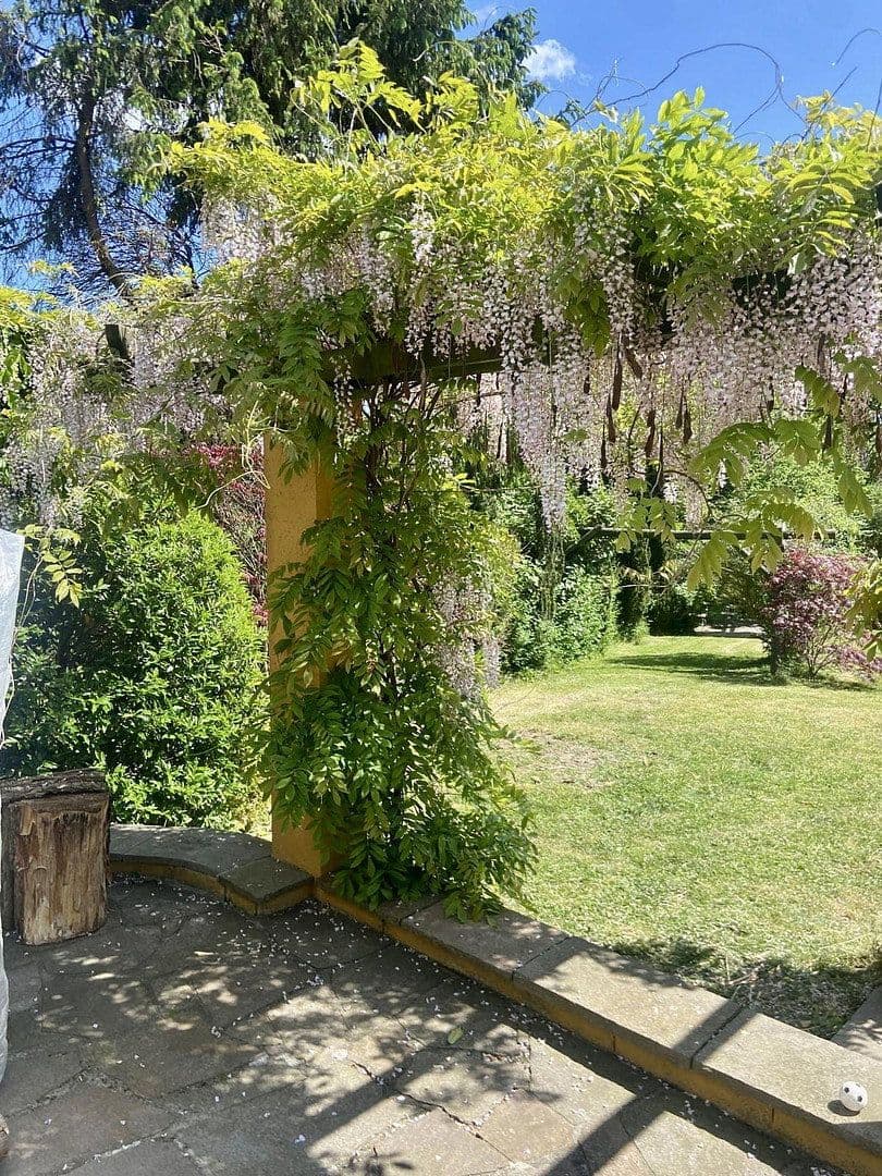 Predaj domu 280 m², pozemok 3.500 m², Kiel, Šlezvicko-Holštajnsko Predaj domu 280 m², pozemok 3.500 m², Kiel, Šlezvicko-Holštajnsko