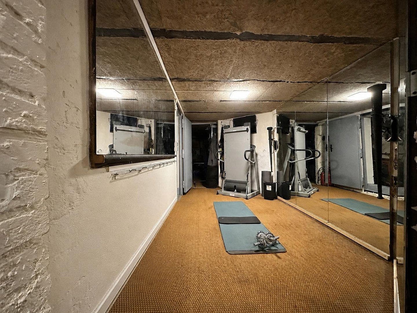 Predaj domu 280 m², pozemok 3.500 m², Kiel, Šlezvicko-Holštajnsko Predaj domu 280 m², pozemok 3.500 m², Kiel, Šlezvicko-Holštajnsko