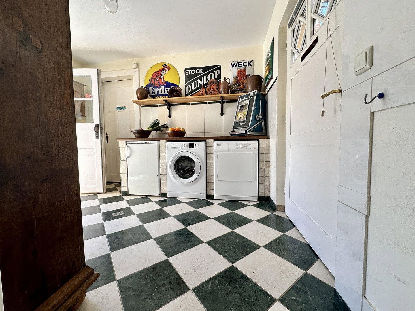 Predaj domu 280 m², pozemok 3.500 m², Kiel, Šlezvicko-Holštajnsko Predaj domu 280 m², pozemok 3.500 m², Kiel, Šlezvicko-Holštajnsko