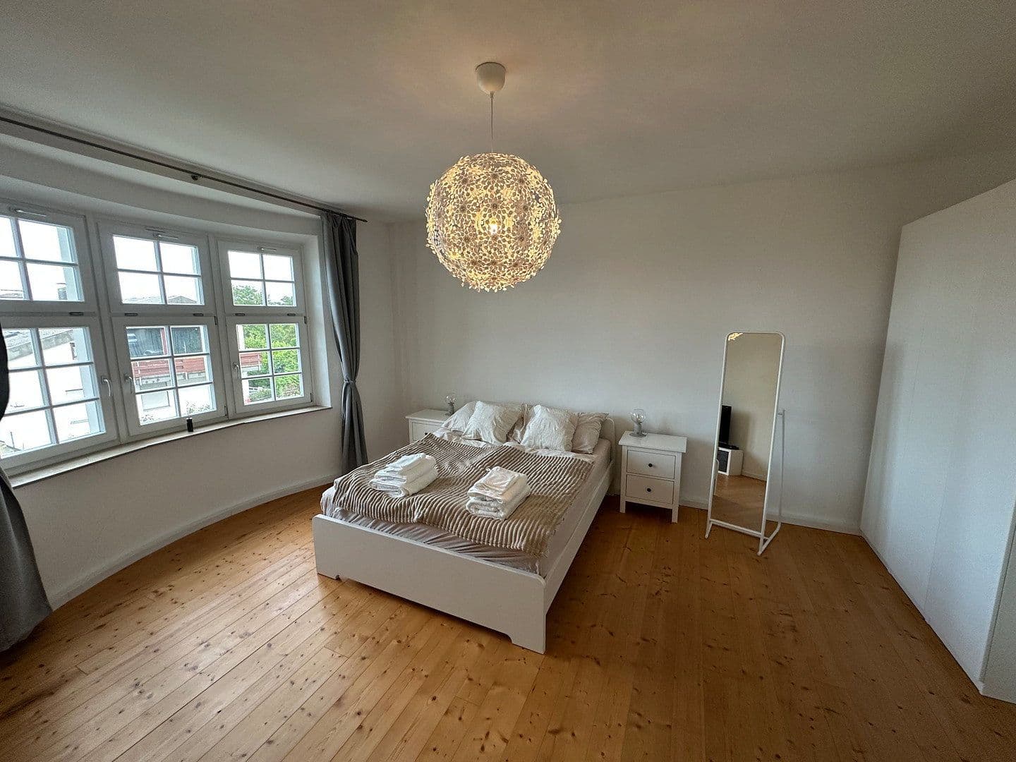 Prenájom bytu 3-izbový 150 m², Döncheweg 12, Kassel, Hesensko Prenájom bytu 3-izbový 150 m², Döncheweg 12, Kassel, Hesensko
