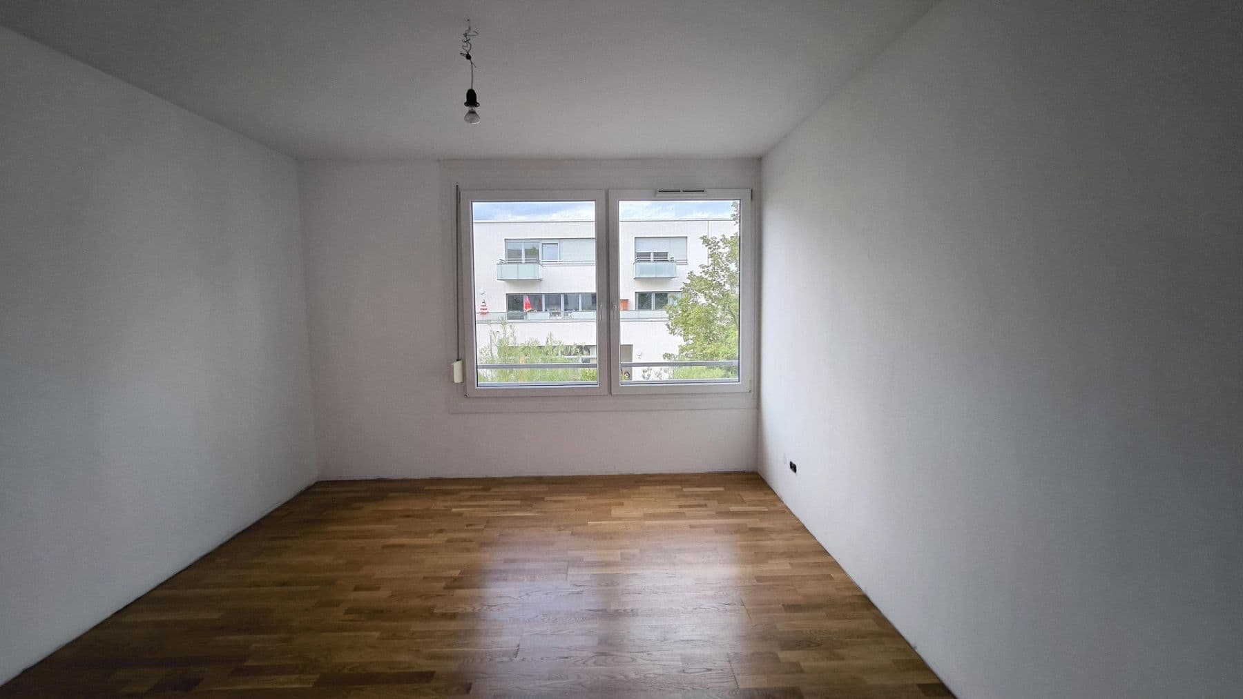 Predaj bytu 3-izbový 86 m², Eisnergutbogen 35, München, Bavorsko Predaj bytu 3-izbový 86 m², Eisnergutbogen 35, München, Bavorsko