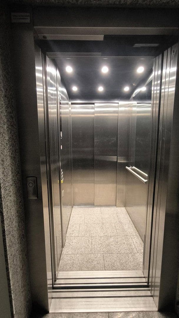 Predaj bytu 3-izbový 86 m², Eisnergutbogen 35, München, Bavorsko Predaj bytu 3-izbový 86 m², Eisnergutbogen 35, München, Bavorsko