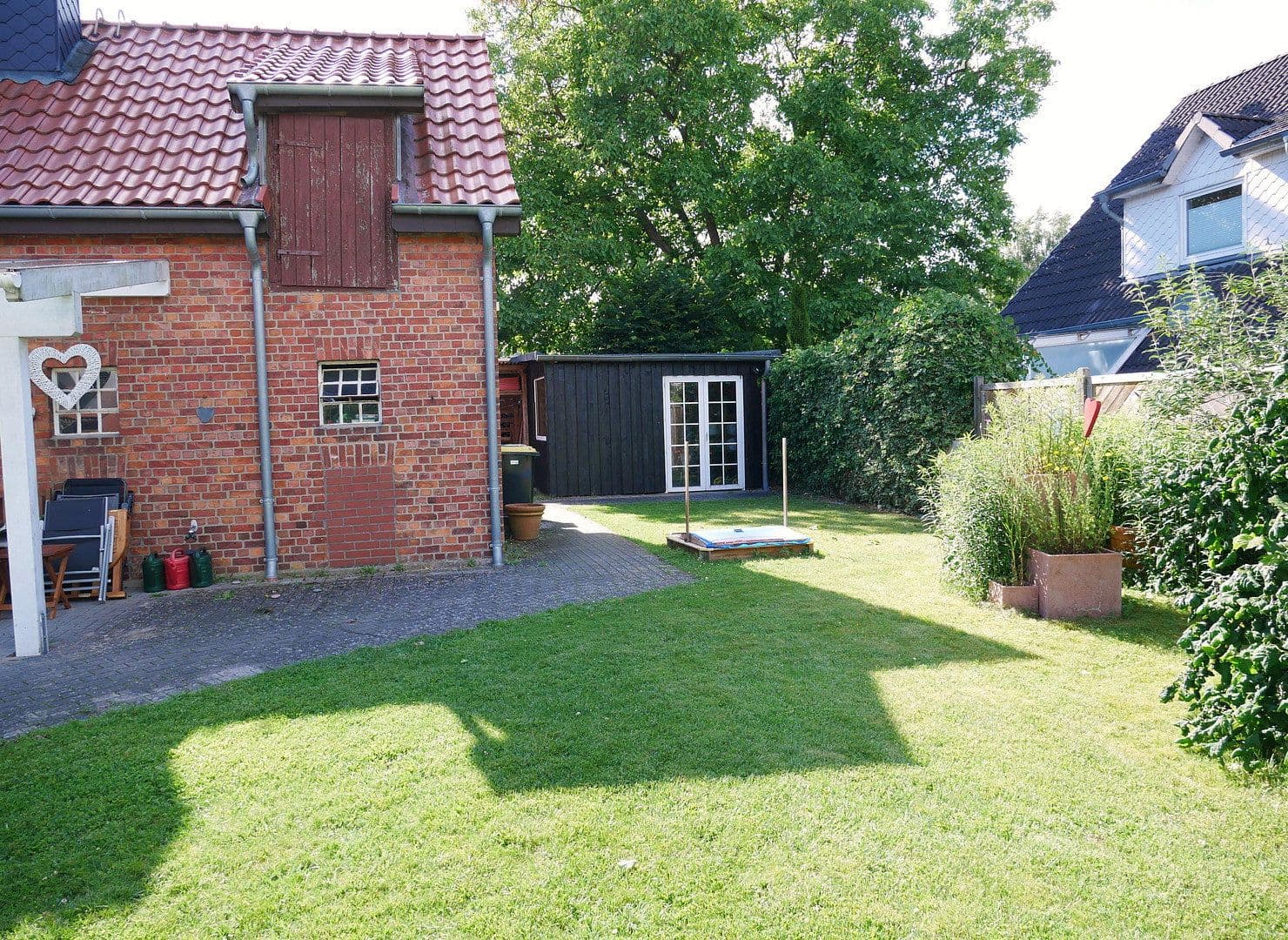 Predaj domu 210 m², pozemok 700 m², Tostedt, Dolné Sasko Predaj domu 210 m², pozemok 700 m², Tostedt, Dolné Sasko