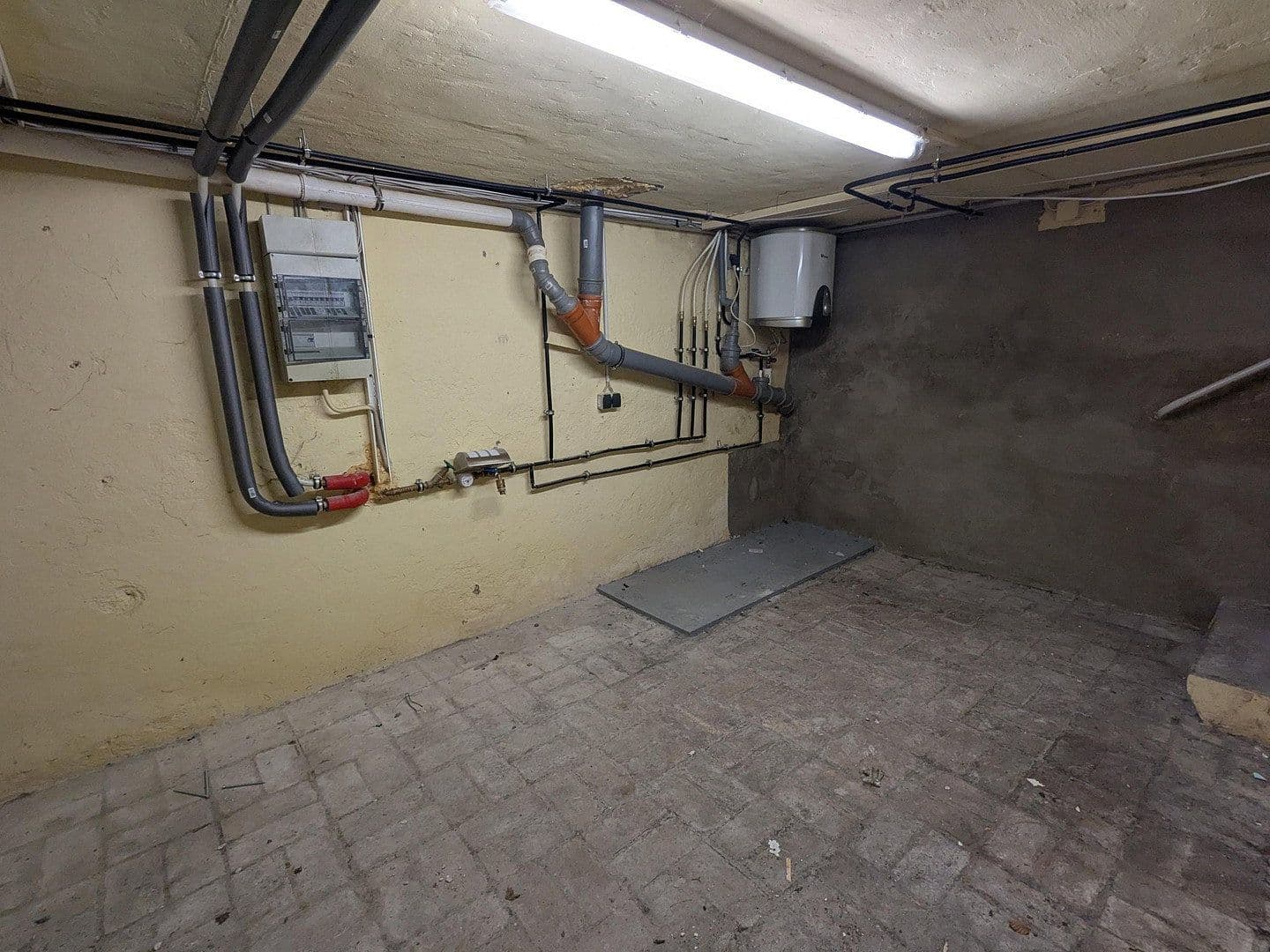 Prenájom bytu 2-izbový 55 m², Bleuelwiesen 3/1, Albstadt, Bádensko-Wurttembersko Prenájom bytu 2-izbový 55 m², Bleuelwiesen 3/1, Albstadt, Bádensko-Wurttembersko