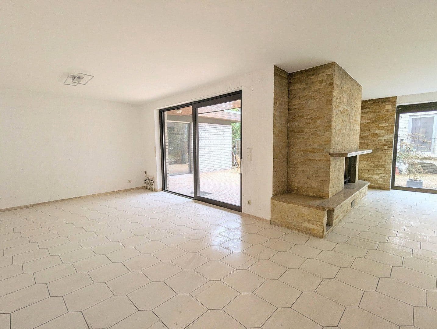 Predaj domu 156 m², pozemok 939 m², Gifhorn, Dolné Sasko Predaj domu 156 m², pozemok 939 m², Gifhorn, Dolné Sasko