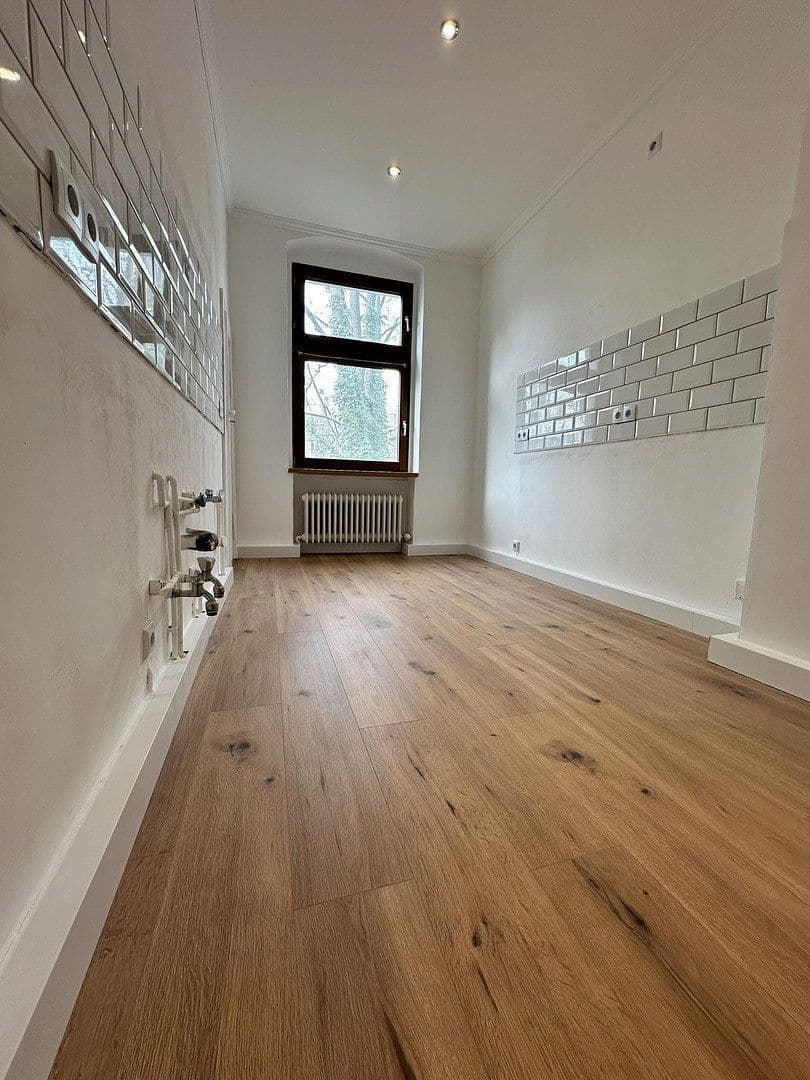 Prenájom bytu 2-izbový 65 m², Kurstraße 10, Berlin Spandau, Berlín Prenájom bytu 2-izbový 65 m², Kurstraße 10, Berlin Spandau, Berlín
