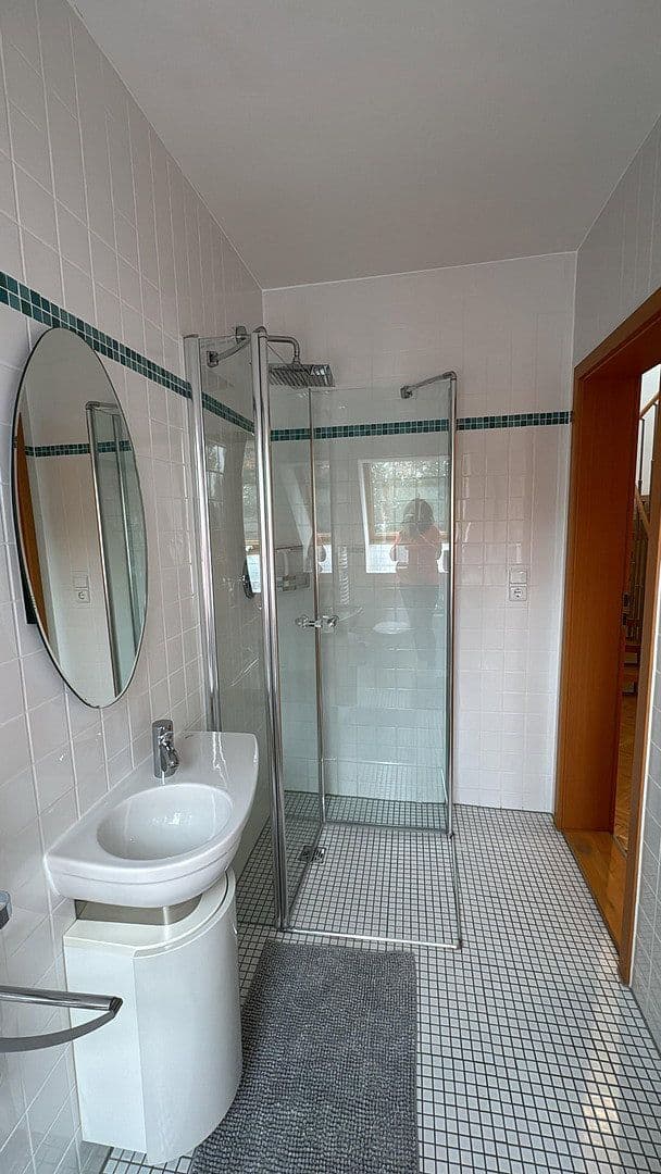 Prenájom domu 330 m², pozemok 1.100 m², Haimhausen, Bavorsko Prenájom domu 330 m², pozemok 1.100 m², Haimhausen, Bavorsko