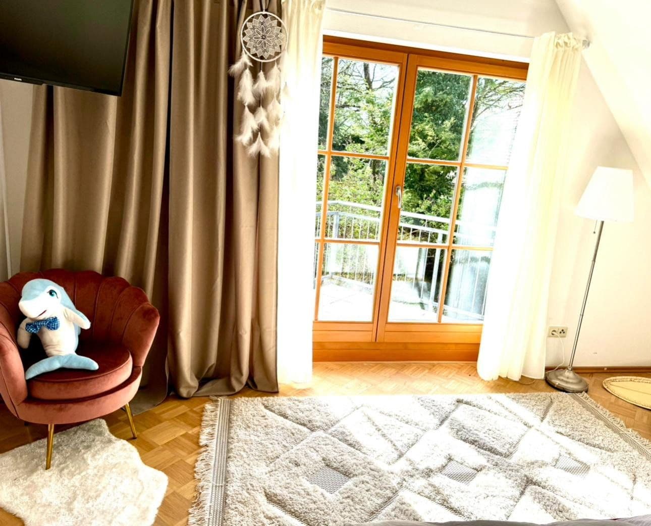 Prenájom domu 330 m², pozemok 1.100 m², Haimhausen, Bavorsko Prenájom domu 330 m², pozemok 1.100 m², Haimhausen, Bavorsko