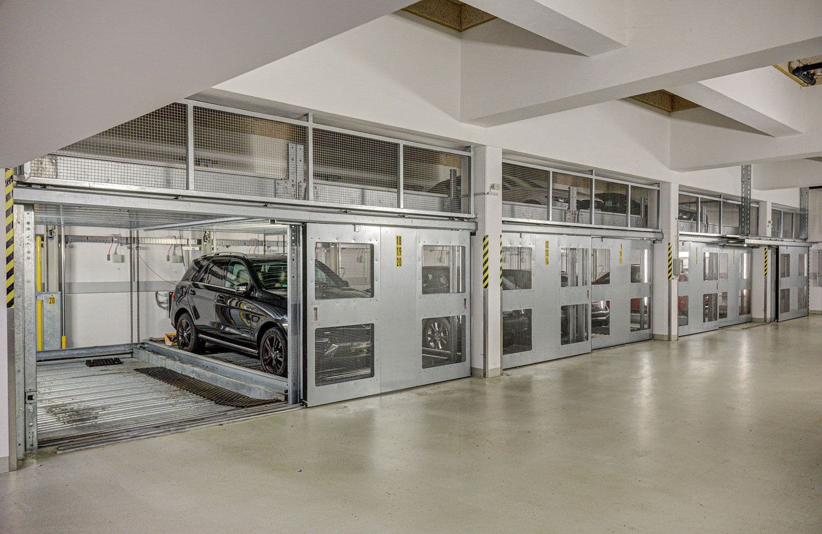 Prenájom bytu 3-izbový 128 m², Contrescarpe 95-97, Bremen, Brémy Prenájom bytu 3-izbový 128 m², Contrescarpe 95-97, Bremen, Brémy