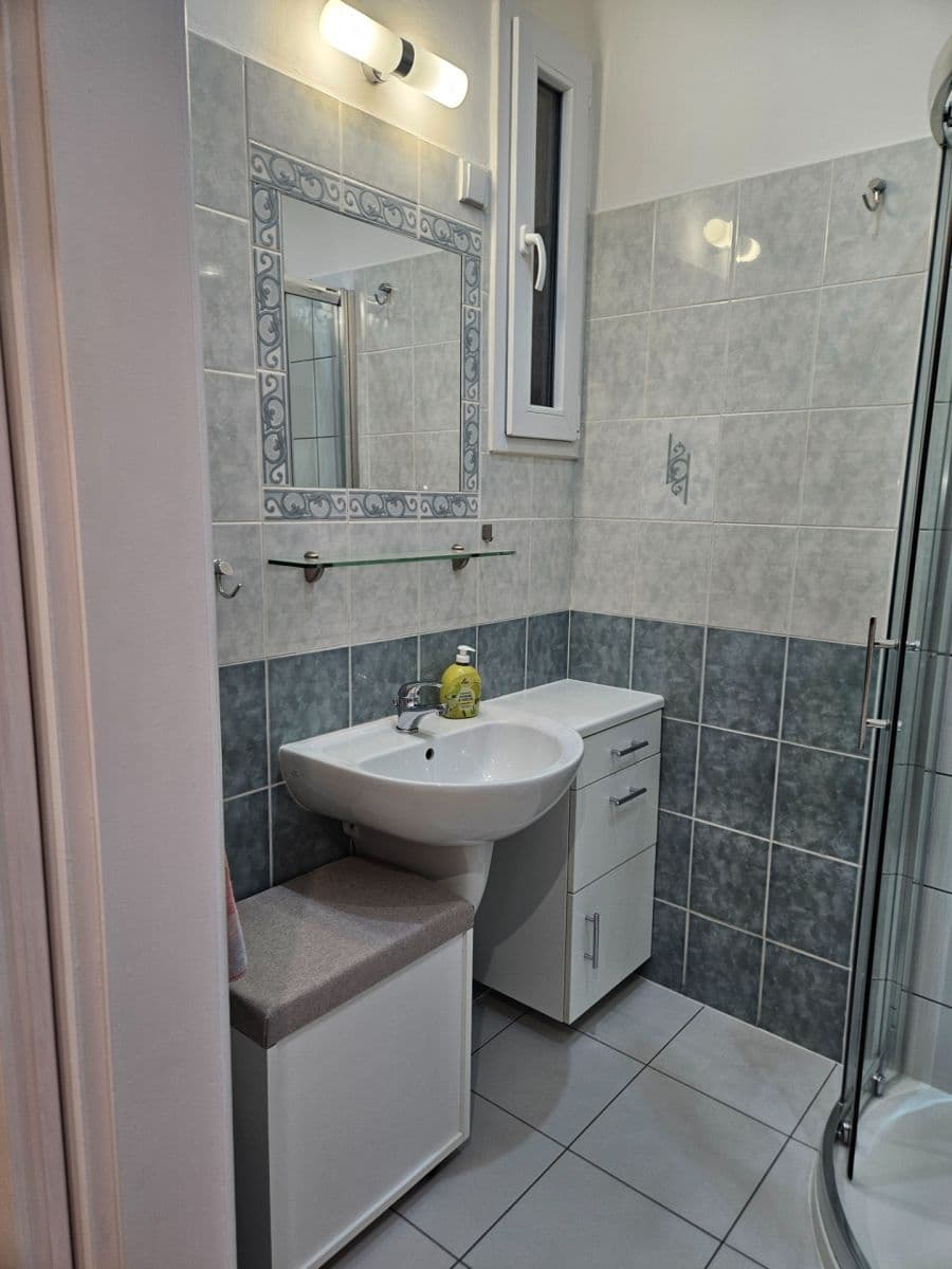 Prenájom bytu 1-izbový 37 m², Prouzova, Praha, Praha Prenájom bytu 1-izbový 37 m², Prouzova, Praha, Praha