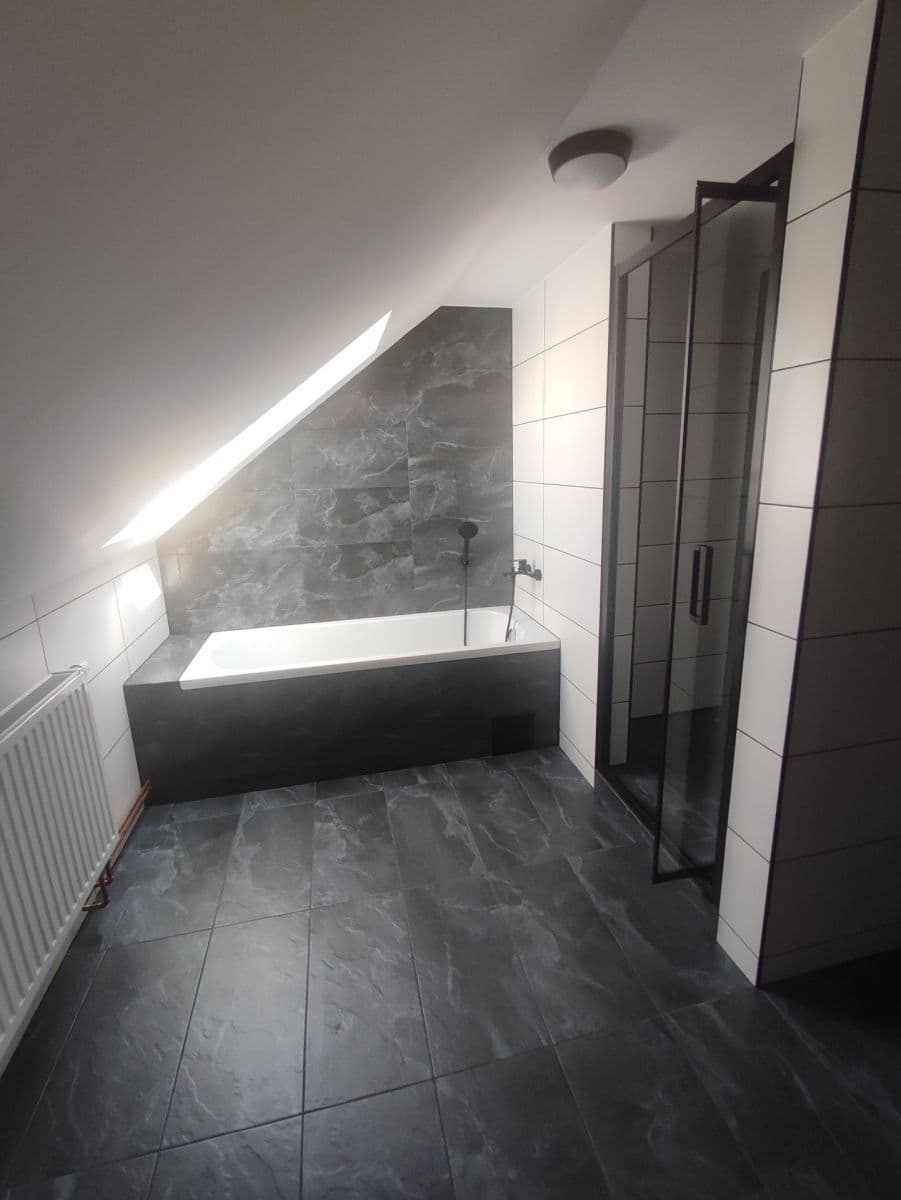 Prenájom bytu 4-izbový 80 m², Borový vrch, Liberec, Liberecký kraj Prenájom bytu 4-izbový 80 m², Borový vrch, Liberec, Liberecký kraj
