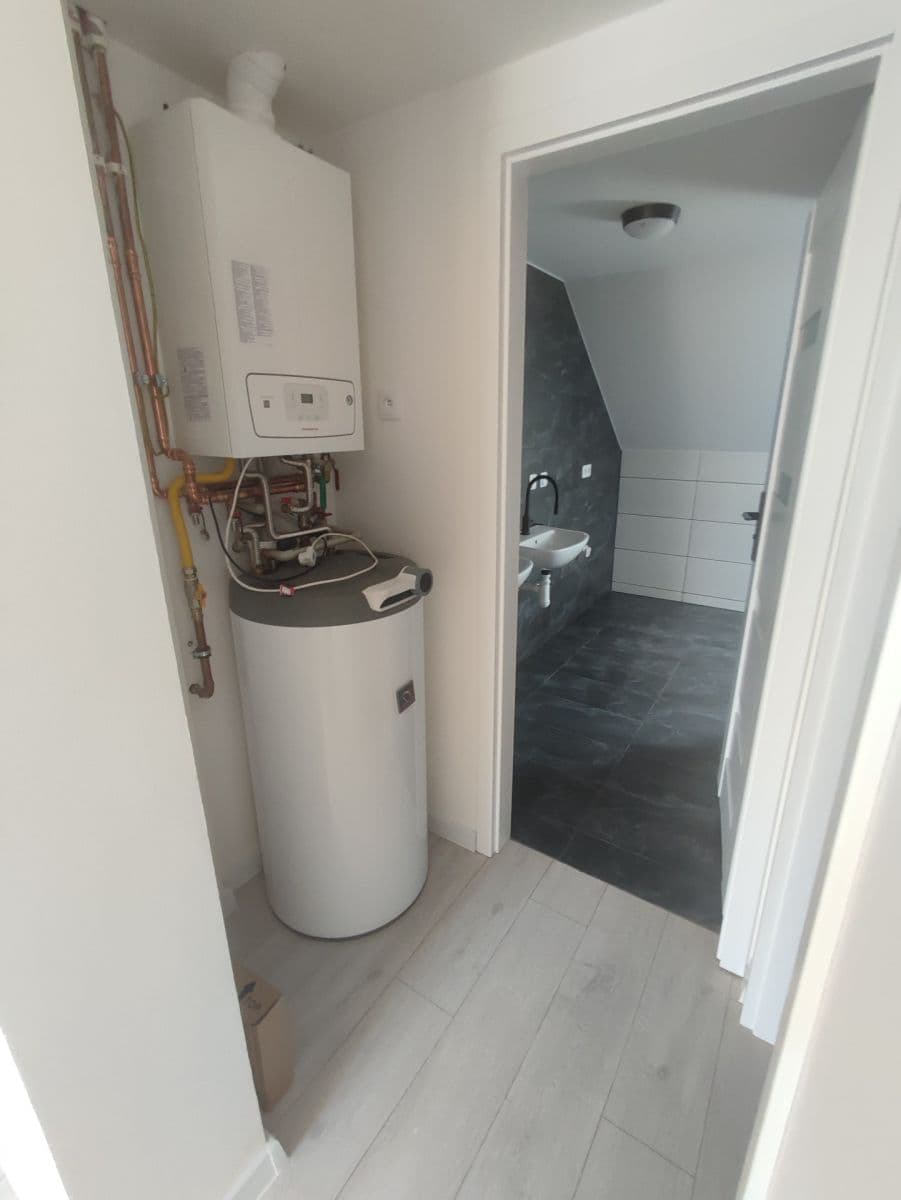 Prenájom bytu 4-izbový 80 m², Borový vrch, Liberec, Liberecký kraj Prenájom bytu 4-izbový 80 m², Borový vrch, Liberec, Liberecký kraj