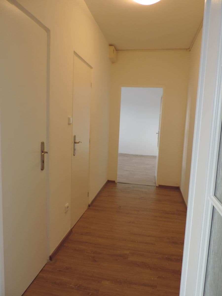 Prenájom bytu 2-izbový 53 m², Švermova, Beroun, Středočeský kraj Prenájom bytu 2-izbový 53 m², Švermova, Beroun, Středočeský kraj
