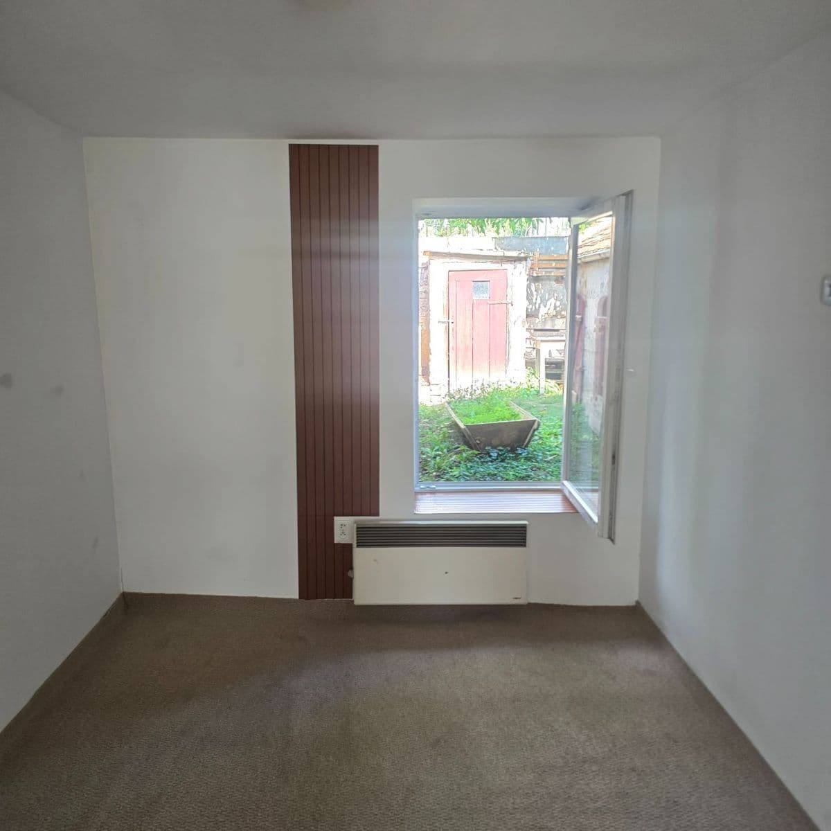 Prenájom domu 42 m², pozemok 140 m², Husova, Zlonice, Středočeský kraj Prenájom domu 42 m², pozemok 140 m², Husova, Zlonice, Středočeský kraj