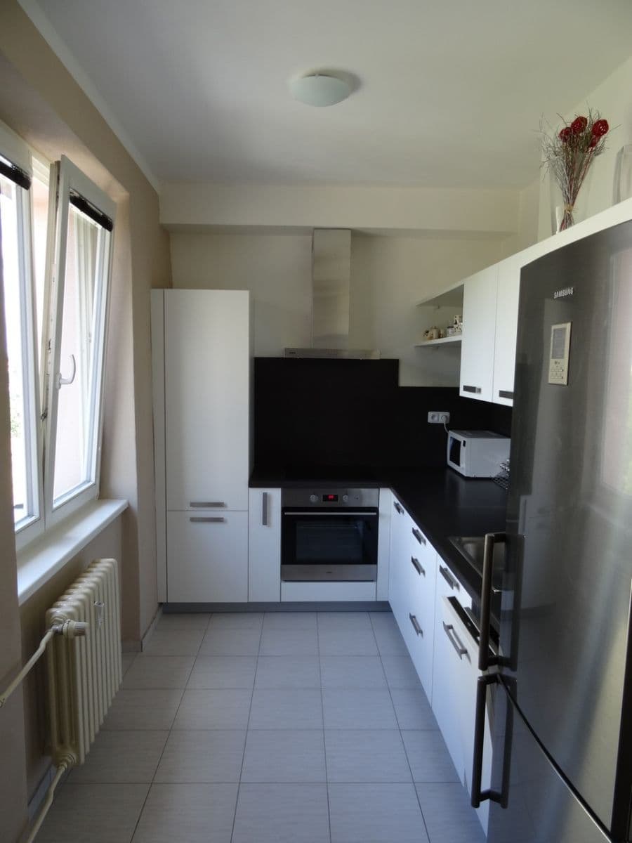 Prenájom bytu 2-izbový 55 m², Měchenická, Praha, Praha Prenájom bytu 2-izbový 55 m², Měchenická, Praha, Praha