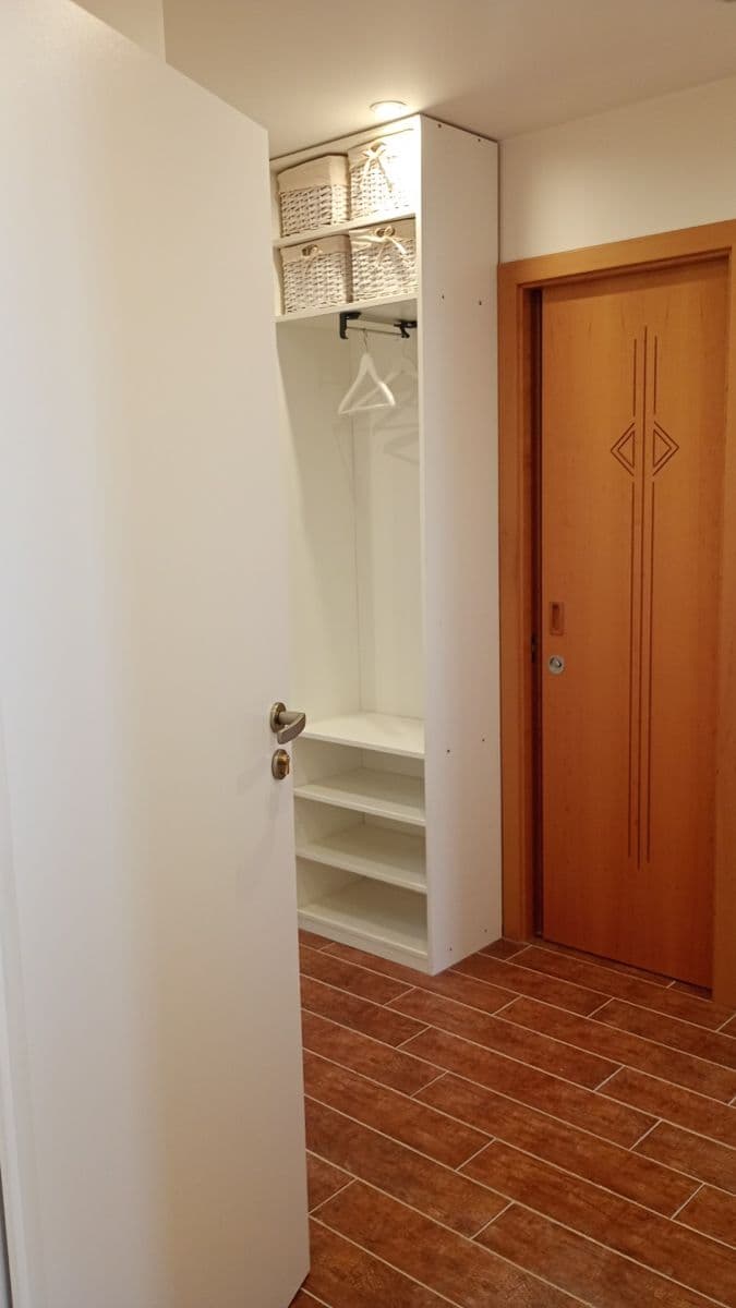Prenájom bytu 3-izbový 66 m², Kubelíkova, Praha, Praha Prenájom bytu 3-izbový 66 m², Kubelíkova, Praha, Praha