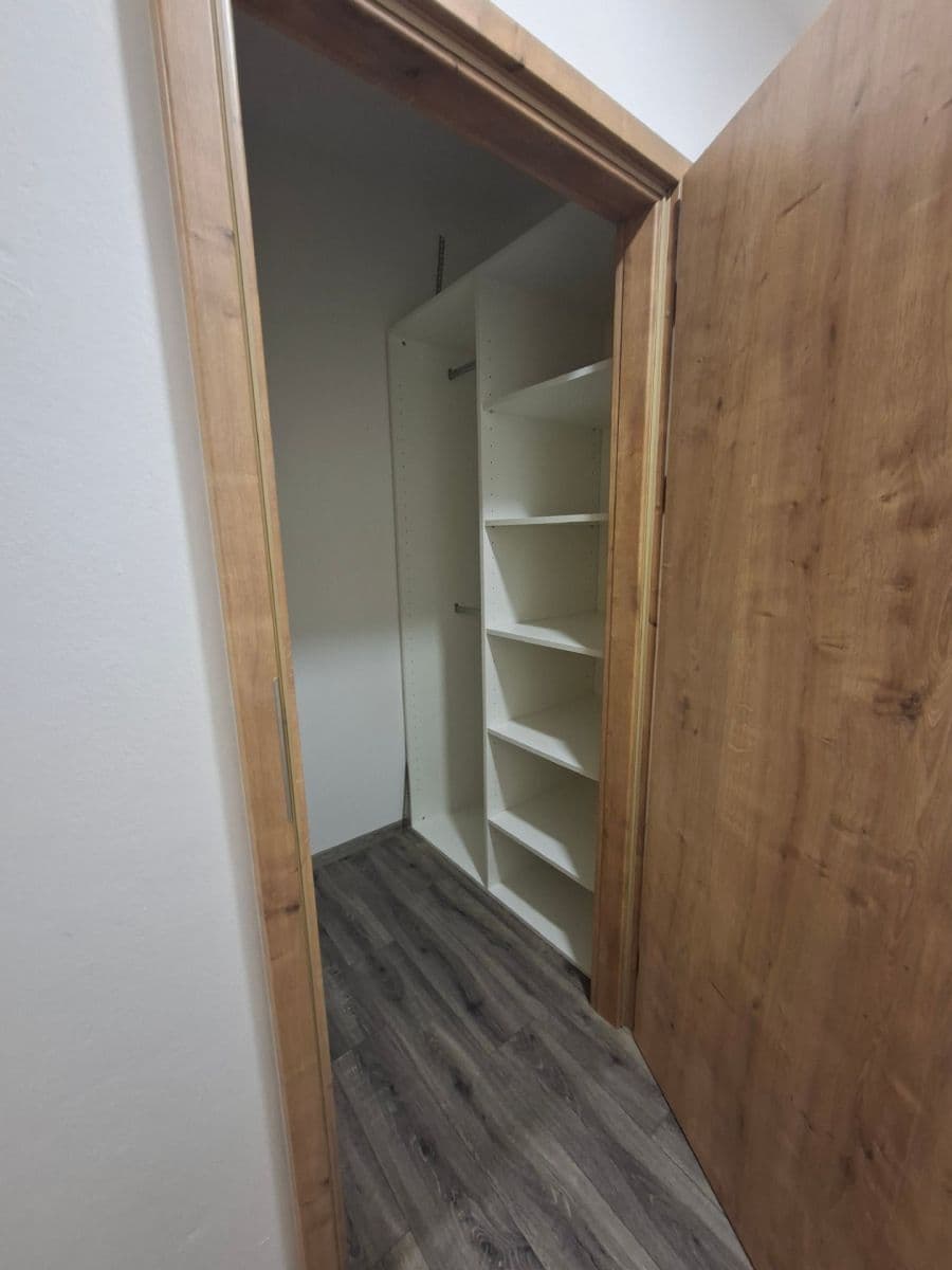 Prenájom bytu 2-izbový 61 m², Česká, Prachatice, Jihočeský kraj Prenájom bytu 2-izbový 61 m², Česká, Prachatice, Jihočeský kraj