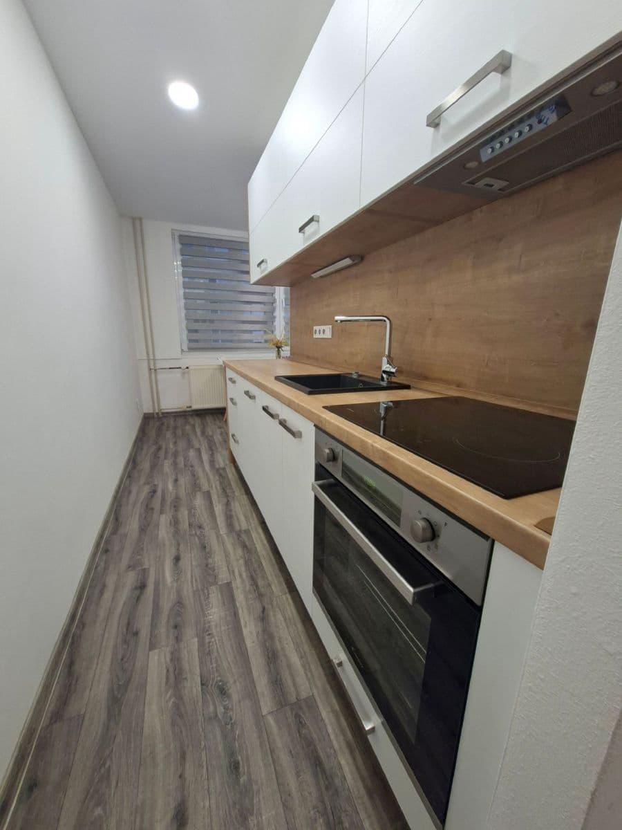 Prenájom bytu 2-izbový 61 m², Česká, Prachatice, Jihočeský kraj Prenájom bytu 2-izbový 61 m², Česká, Prachatice, Jihočeský kraj