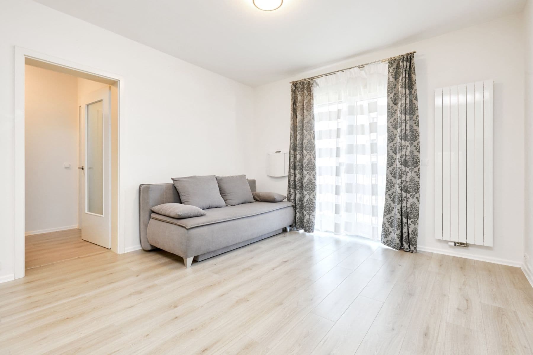 Prenájom bytu 2-izbový 40 m², Novovysočanská, Praha, Praha Prenájom bytu 2-izbový 40 m², Novovysočanská, Praha, Praha