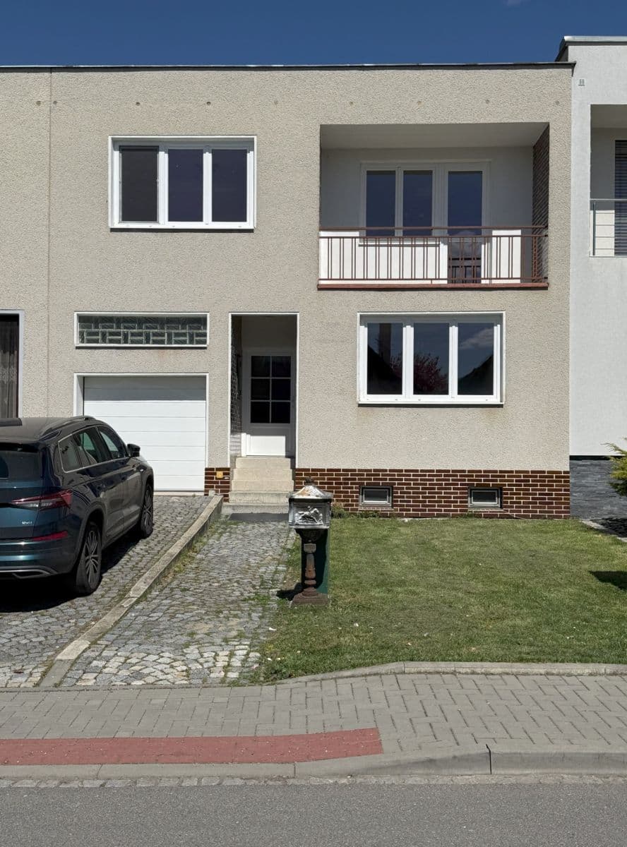 Predaj domu 184 m², pozemok 309 m², Hněvotín, Olomoucký kraj Predaj domu 184 m², pozemok 309 m², Hněvotín, Olomoucký kraj