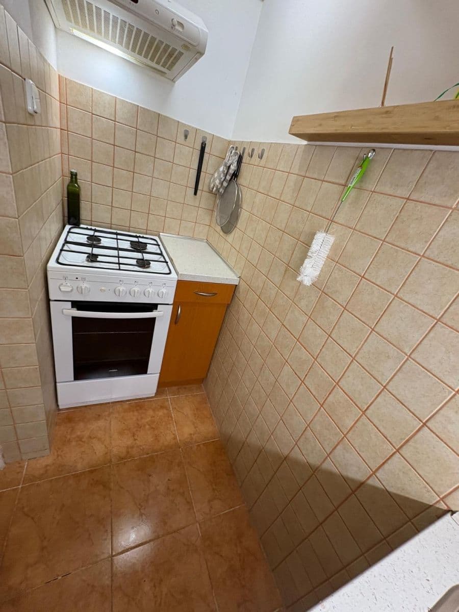 Prenájom bytu 2-izbový 45 m², Žernovská, Praha, Praha Prenájom bytu 2-izbový 45 m², Žernovská, Praha, Praha