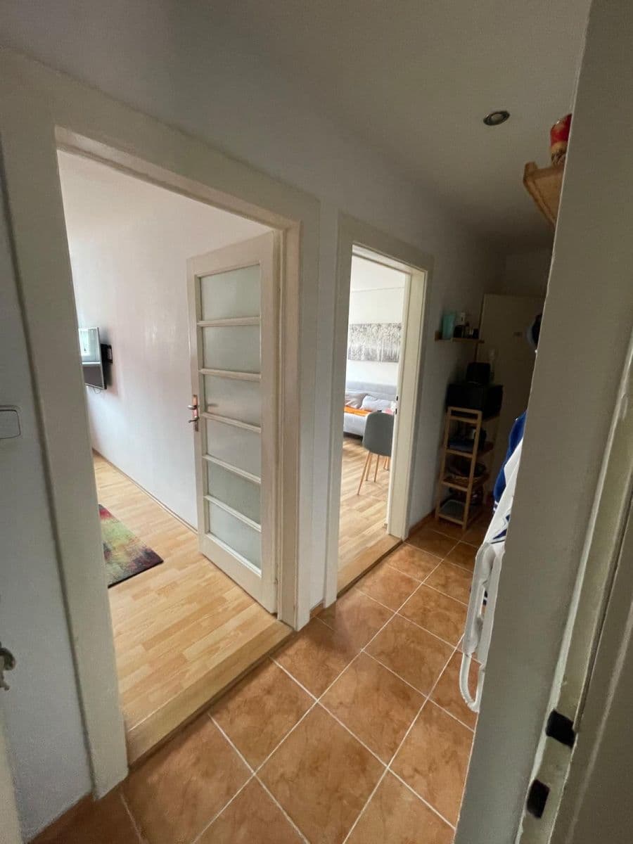 Prenájom bytu 2-izbový 45 m², Žernovská, Praha, Praha Prenájom bytu 2-izbový 45 m², Žernovská, Praha, Praha