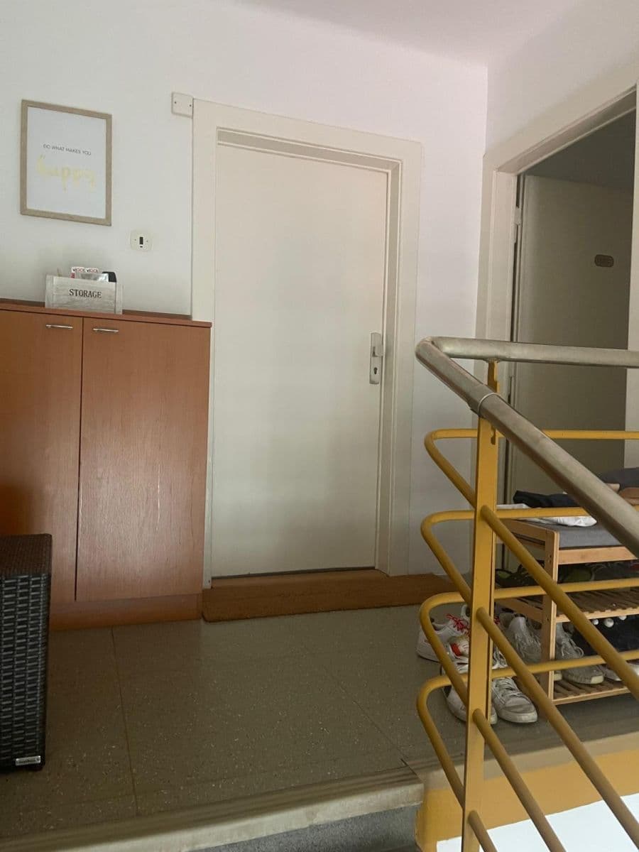 Prenájom bytu 2-izbový 45 m², Žernovská, Praha, Praha Prenájom bytu 2-izbový 45 m², Žernovská, Praha, Praha