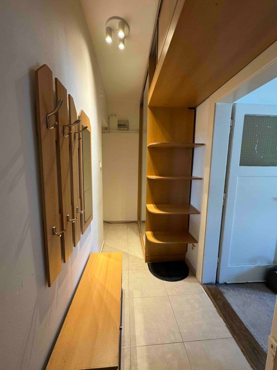 Predaj bytu 1-izbový 32 m², Plzeňská, Praha, Praha Predaj bytu 1-izbový 32 m², Plzeňská, Praha, Praha