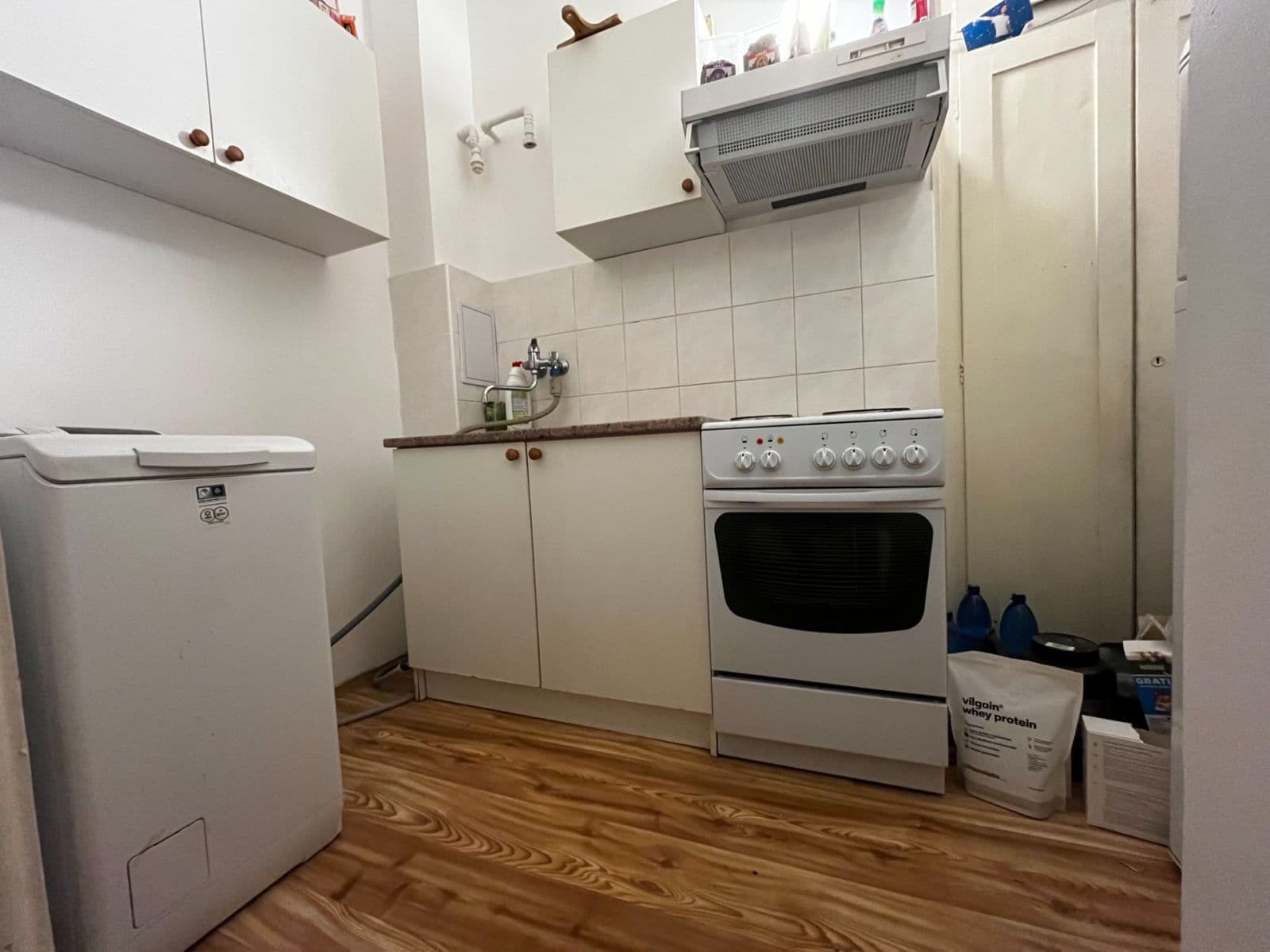 Prenájom bytu 1-izbový 32 m², Pobřežní, Praha, Praha Prenájom bytu 1-izbový 32 m², Pobřežní, Praha, Praha