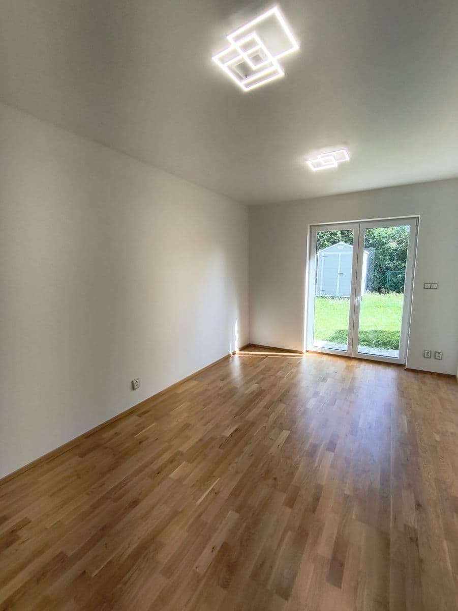 Prenájom bytu 1-izbový 24 m², U Zličína, Praha, Praha Prenájom bytu 1-izbový 24 m², U Zličína, Praha, Praha