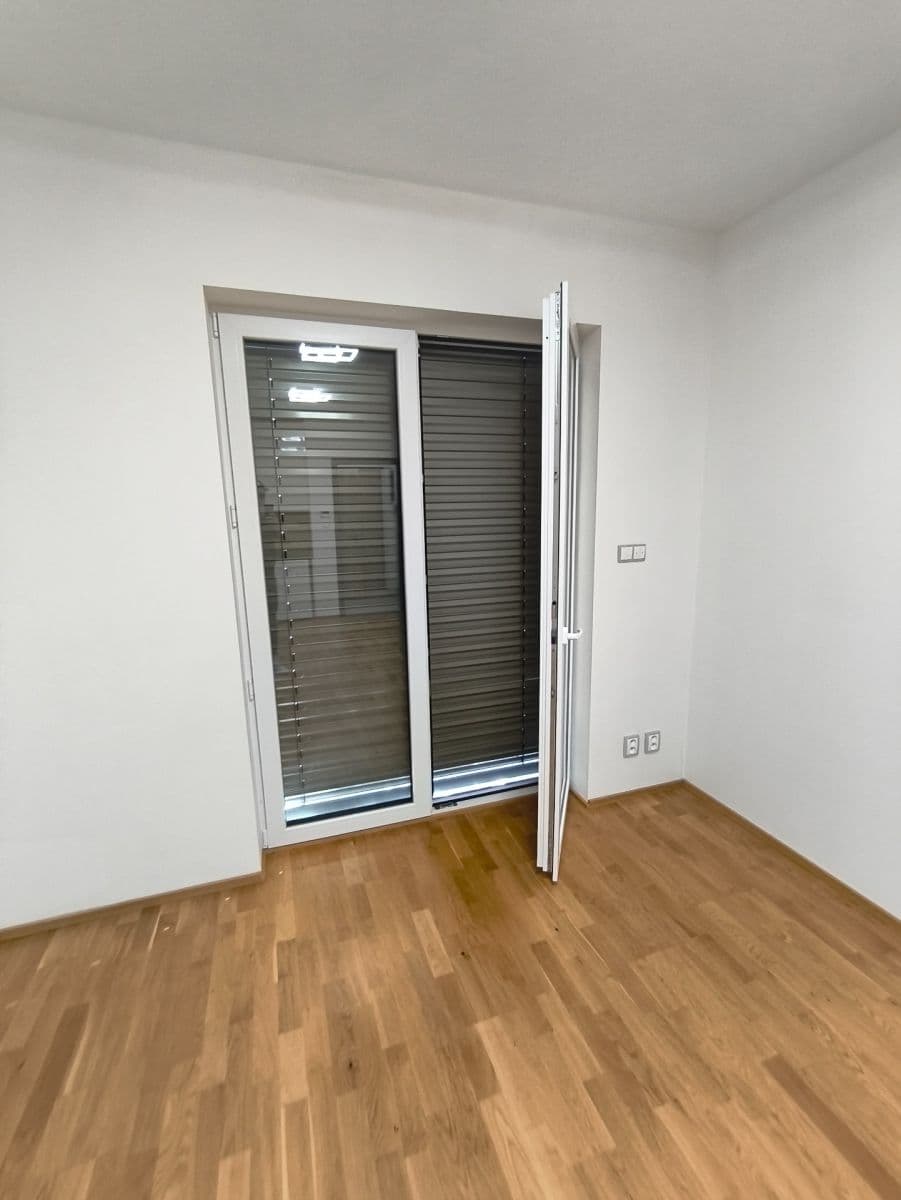 Prenájom bytu 1-izbový 24 m², U Zličína, Praha, Praha Prenájom bytu 1-izbový 24 m², U Zličína, Praha, Praha