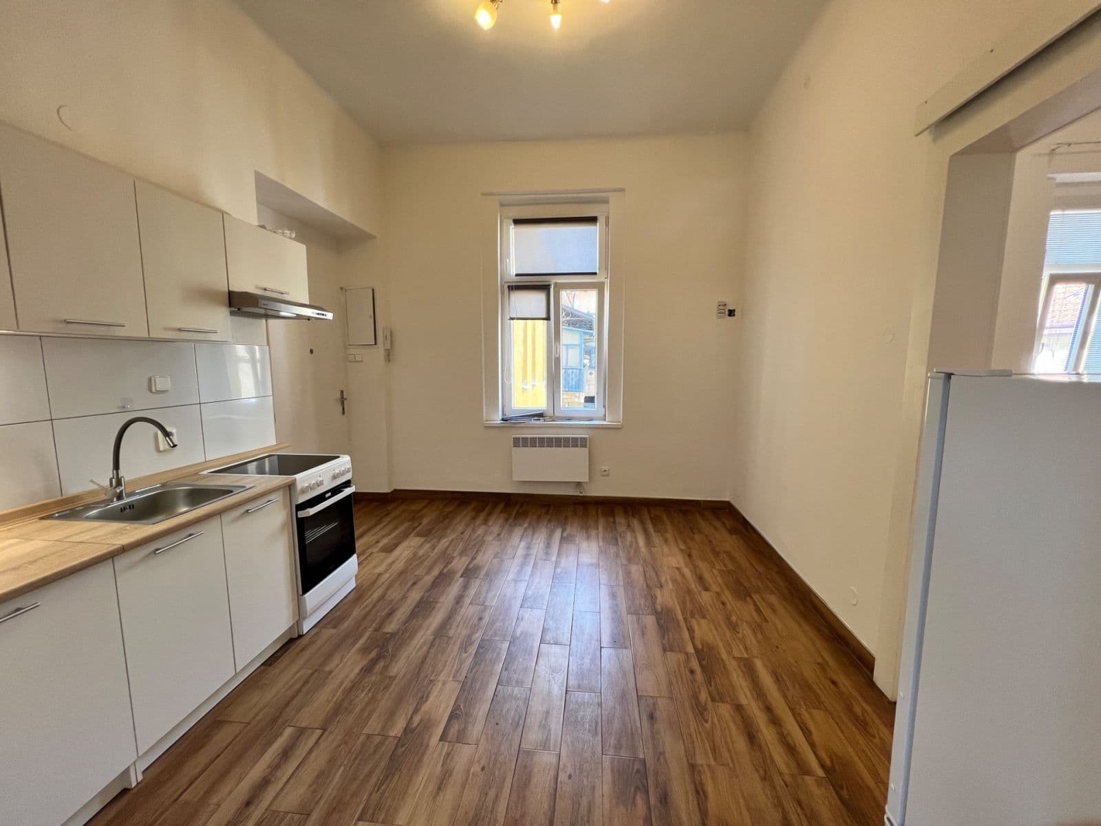 Prenájom bytu 1-izbový 38 m², Sokolovská, Praha, Praha Prenájom bytu 1-izbový 38 m², Sokolovská, Praha, Praha