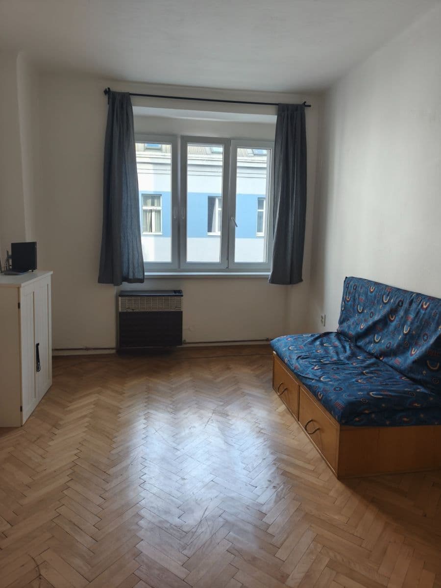 Prenájom bytu 3-izbový 87 m², V Mezihoří, Praha, Praha Prenájom bytu 3-izbový 87 m², V Mezihoří, Praha, Praha