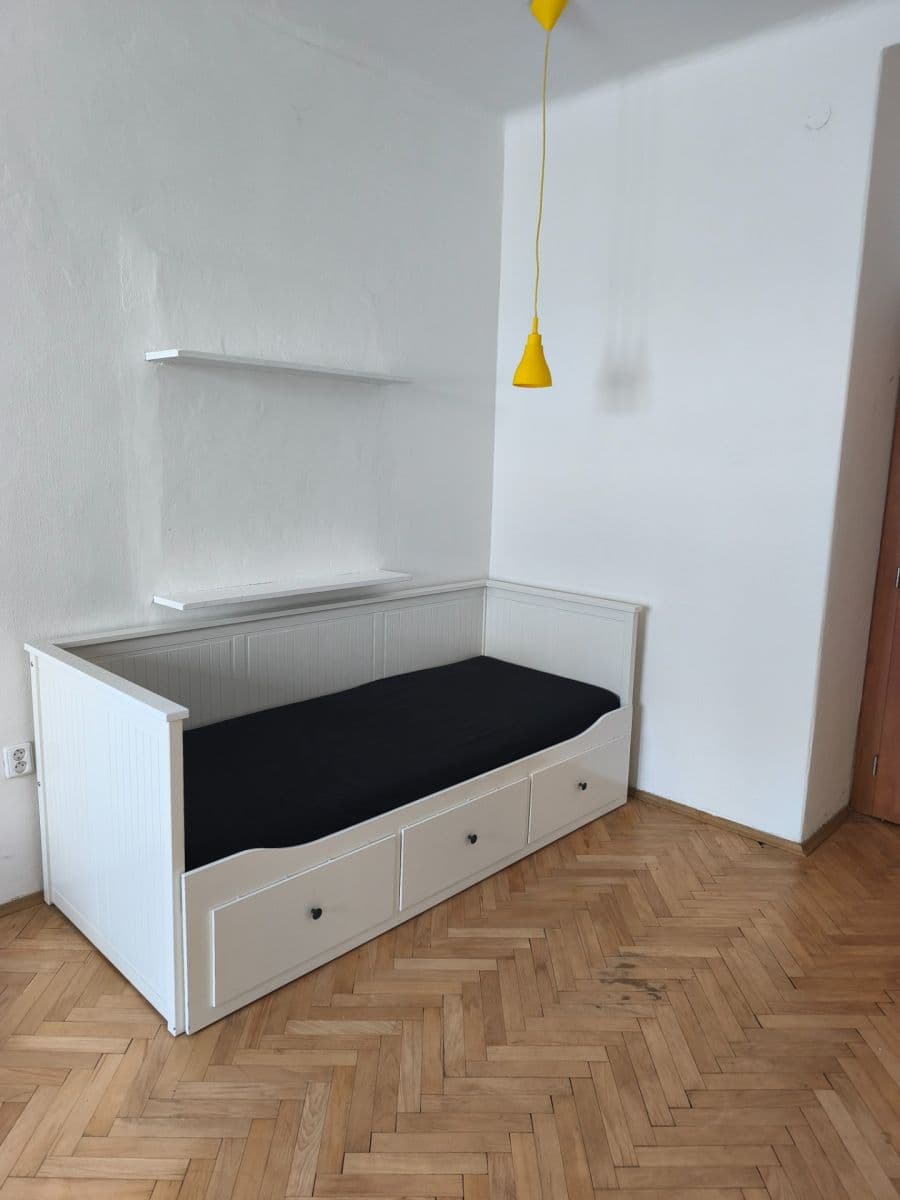 Prenájom bytu 3-izbový 87 m², V Mezihoří, Praha, Praha Prenájom bytu 3-izbový 87 m², V Mezihoří, Praha, Praha