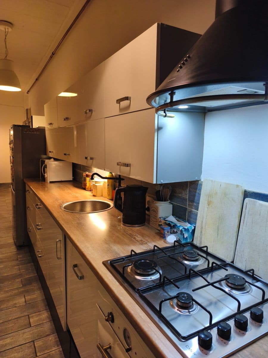 Prenájom bytu 3-izbový 87 m², V Mezihoří, Praha, Praha Prenájom bytu 3-izbový 87 m², V Mezihoří, Praha, Praha