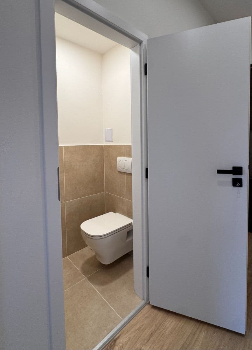 Prenájom bytu 2-izbový 45 m², 5. května, Praha, Praha Prenájom bytu 2-izbový 45 m², 5. května, Praha, Praha