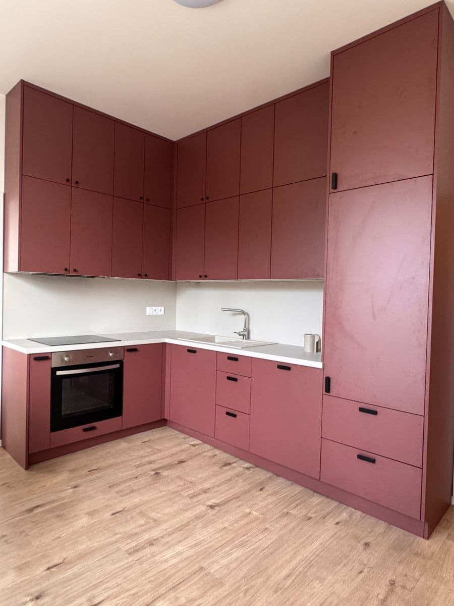 Prenájom bytu 2-izbový 45 m², 5. května, Praha, Praha Prenájom bytu 2-izbový 45 m², 5. května, Praha, Praha