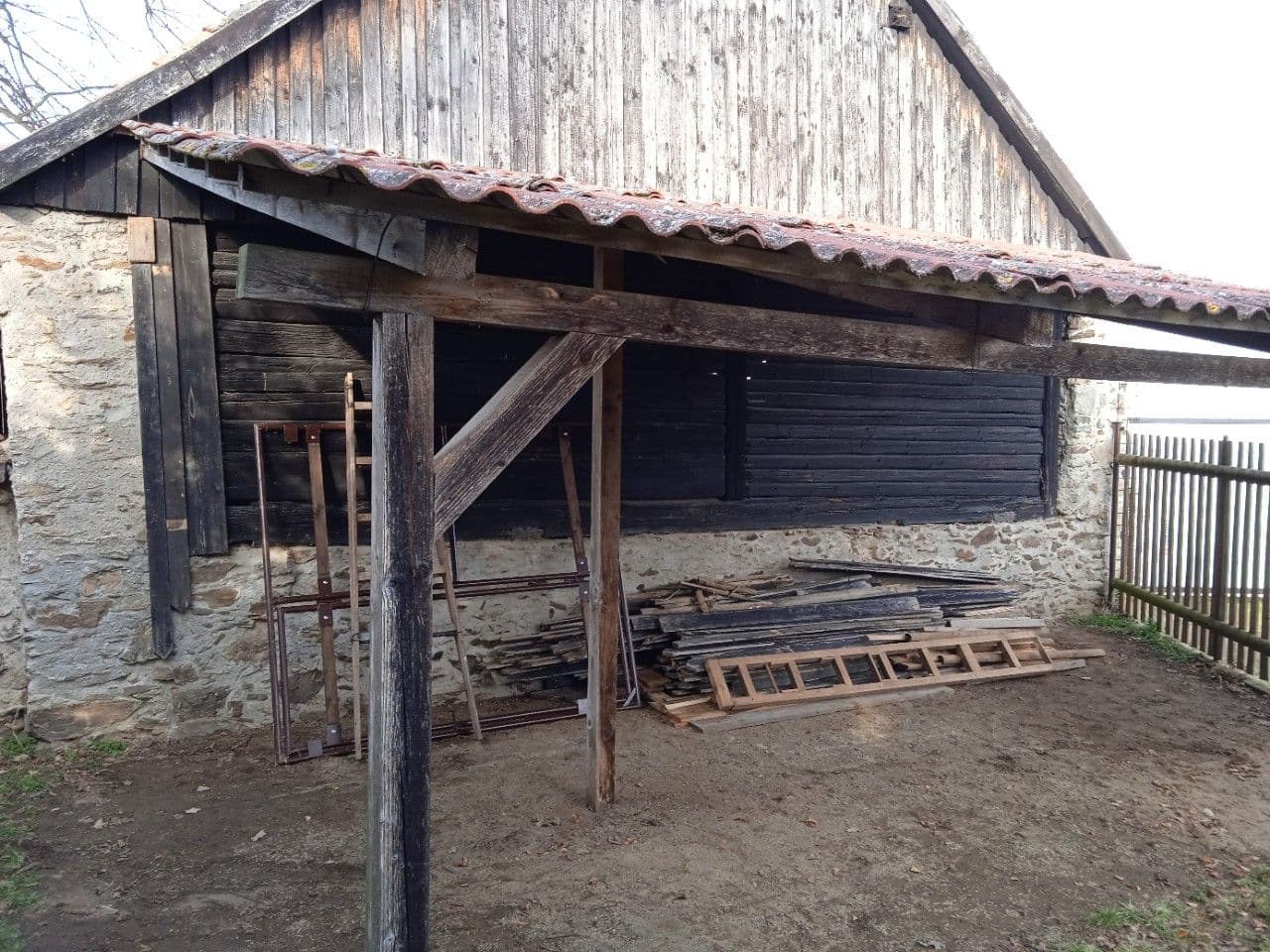 Predaj nebytového priestoru 100 m², Slověnice, Středočeský kraj Predaj nebytového priestoru 100 m², Slověnice, Středočeský kraj