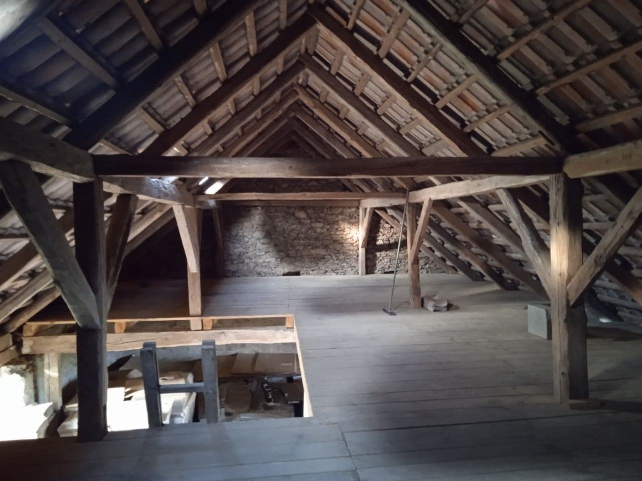 Predaj nebytového priestoru 100 m², Slověnice, Středočeský kraj Predaj nebytového priestoru 100 m², Slověnice, Středočeský kraj