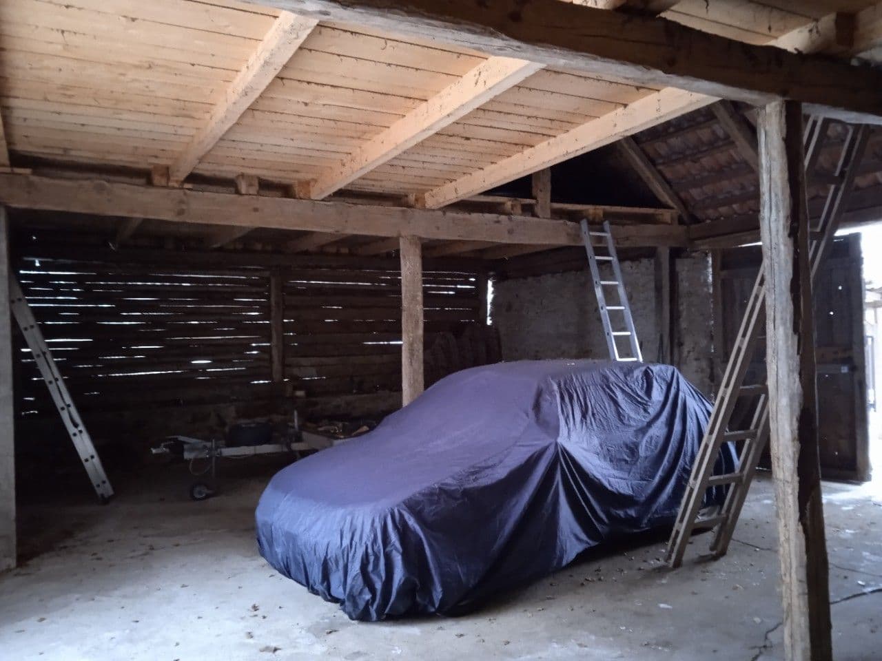 Predaj nebytového priestoru 100 m², Slověnice, Středočeský kraj Predaj nebytového priestoru 100 m², Slověnice, Středočeský kraj